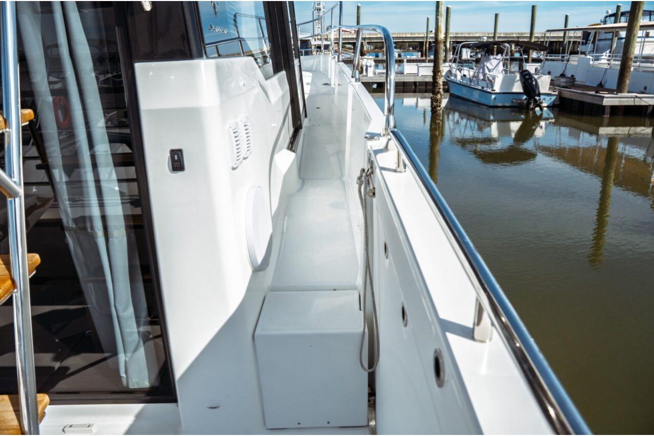 2026 Jeanneau NC 1295 FLY Boat