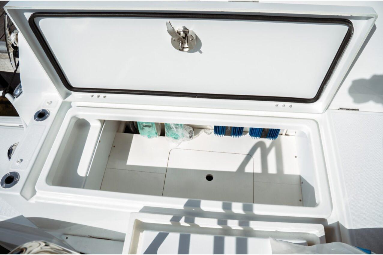 2026 Jeanneau NC 1295 FLY Boat