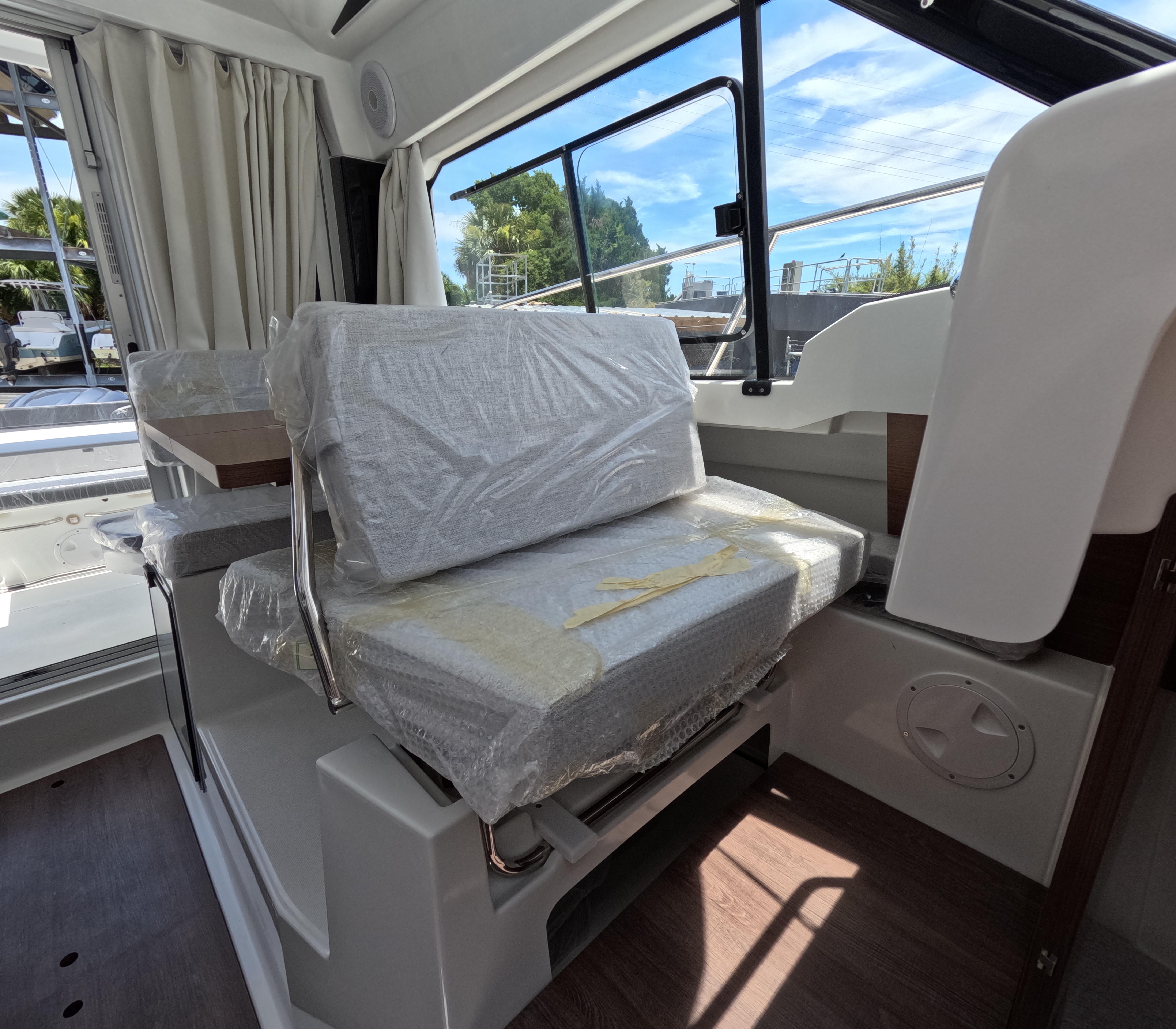 2026 Jeanneau Nc 795 Series 2 Cruisers
