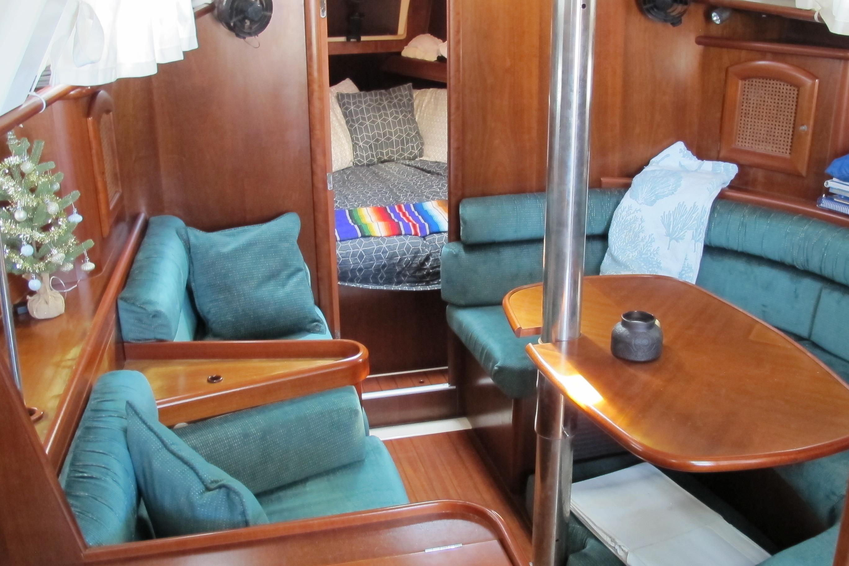 2000 Beneteau Oceanis 361 Cruisers