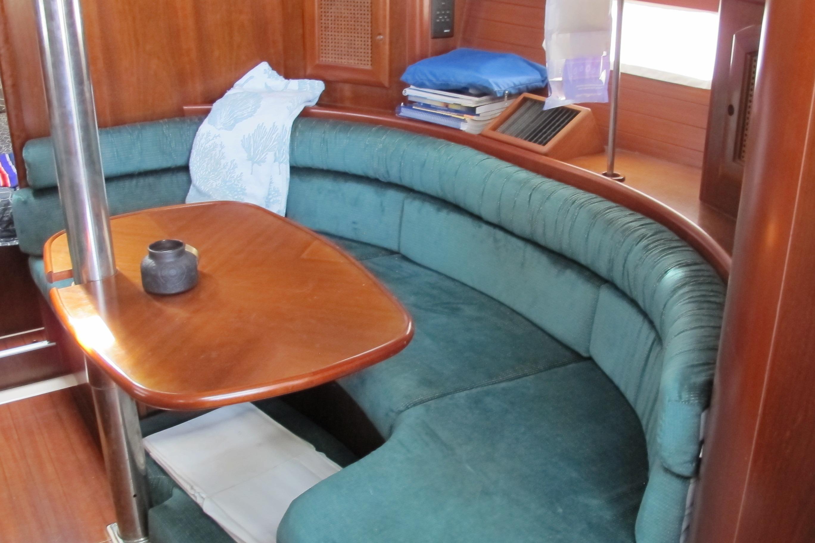 2000 Beneteau Oceanis 361 Cruisers