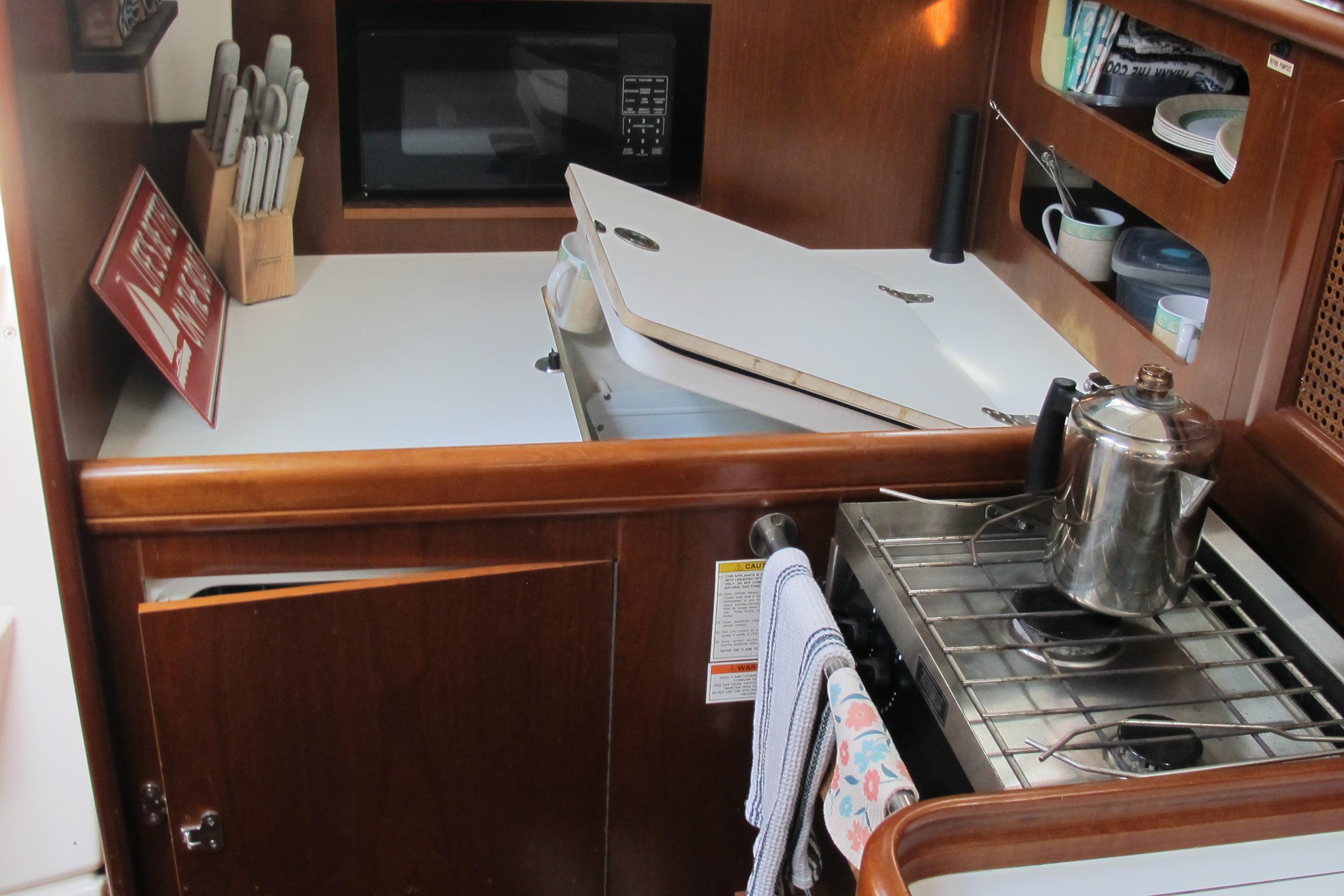 2000 Beneteau Oceanis 361 Cruisers