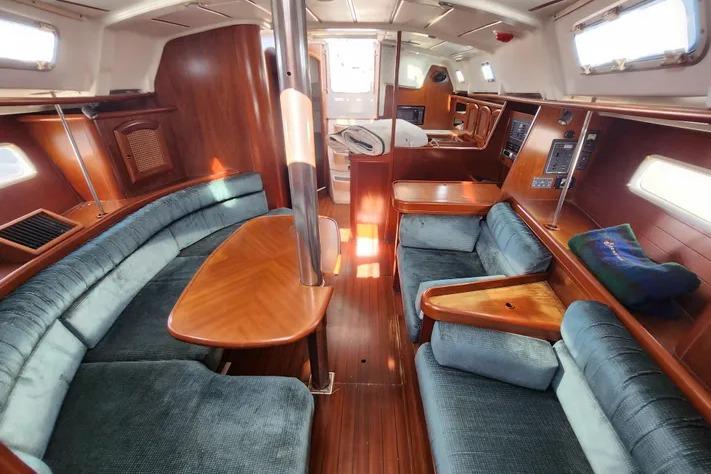 2000 Beneteau Oceanis 361 Cruisers
