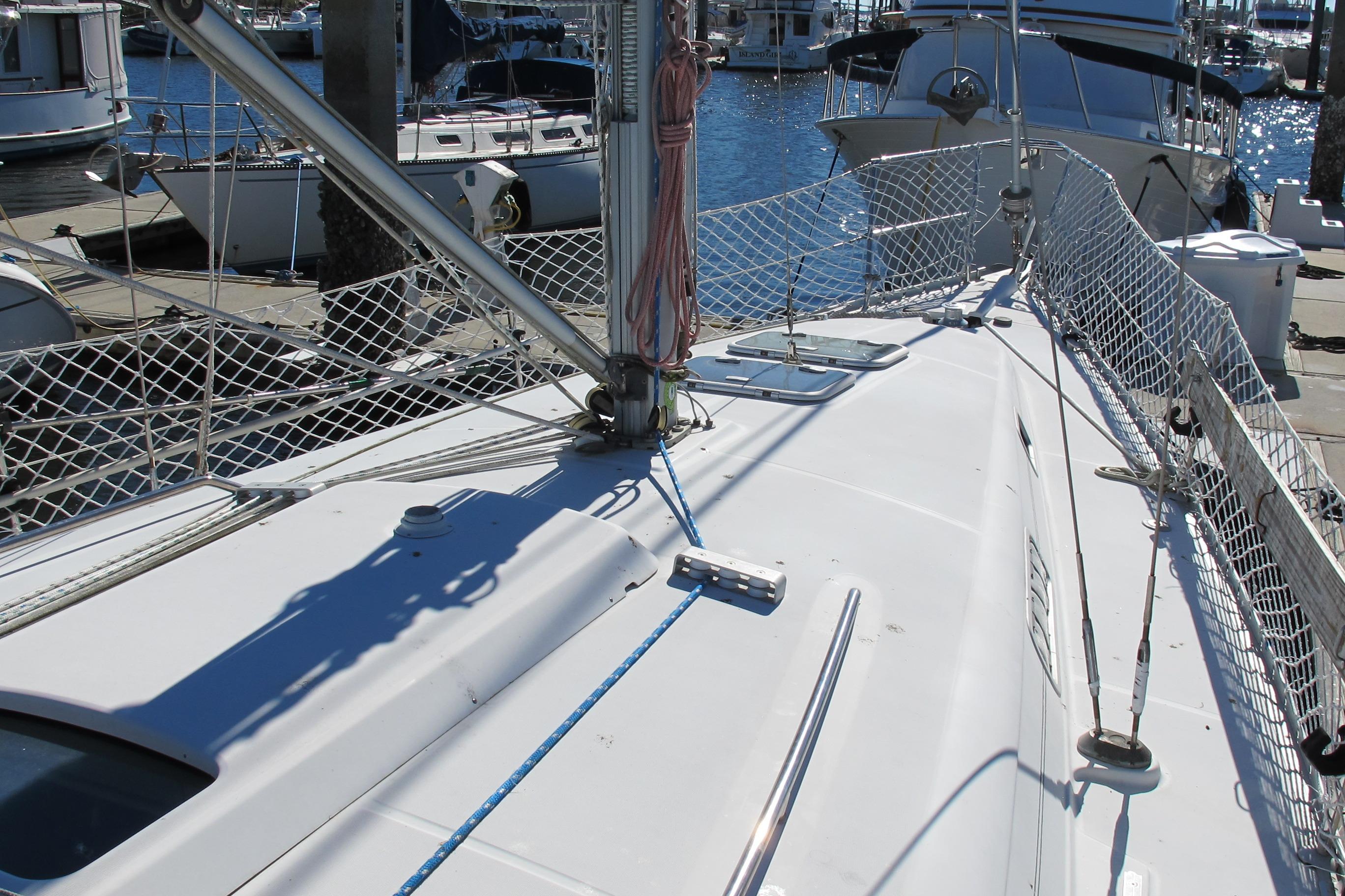2000 Beneteau Oceanis 361 Cruisers
