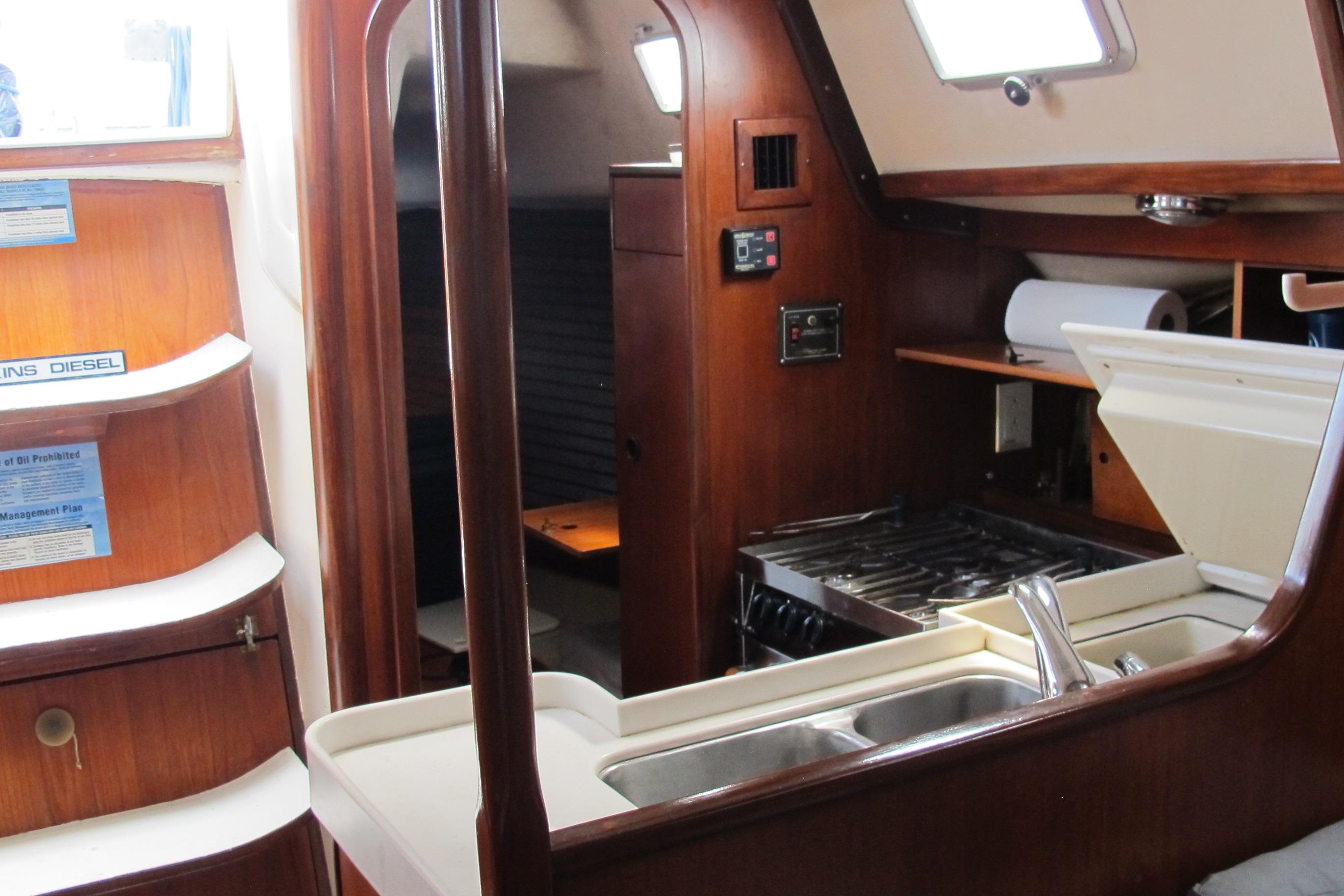 1985 Beneteau Idylle 11.50 Cruisers