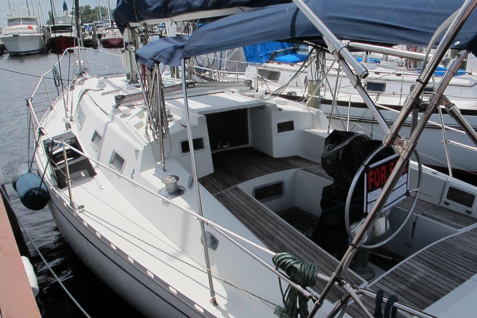 1985 Beneteau Idylle 11.50 Cruisers