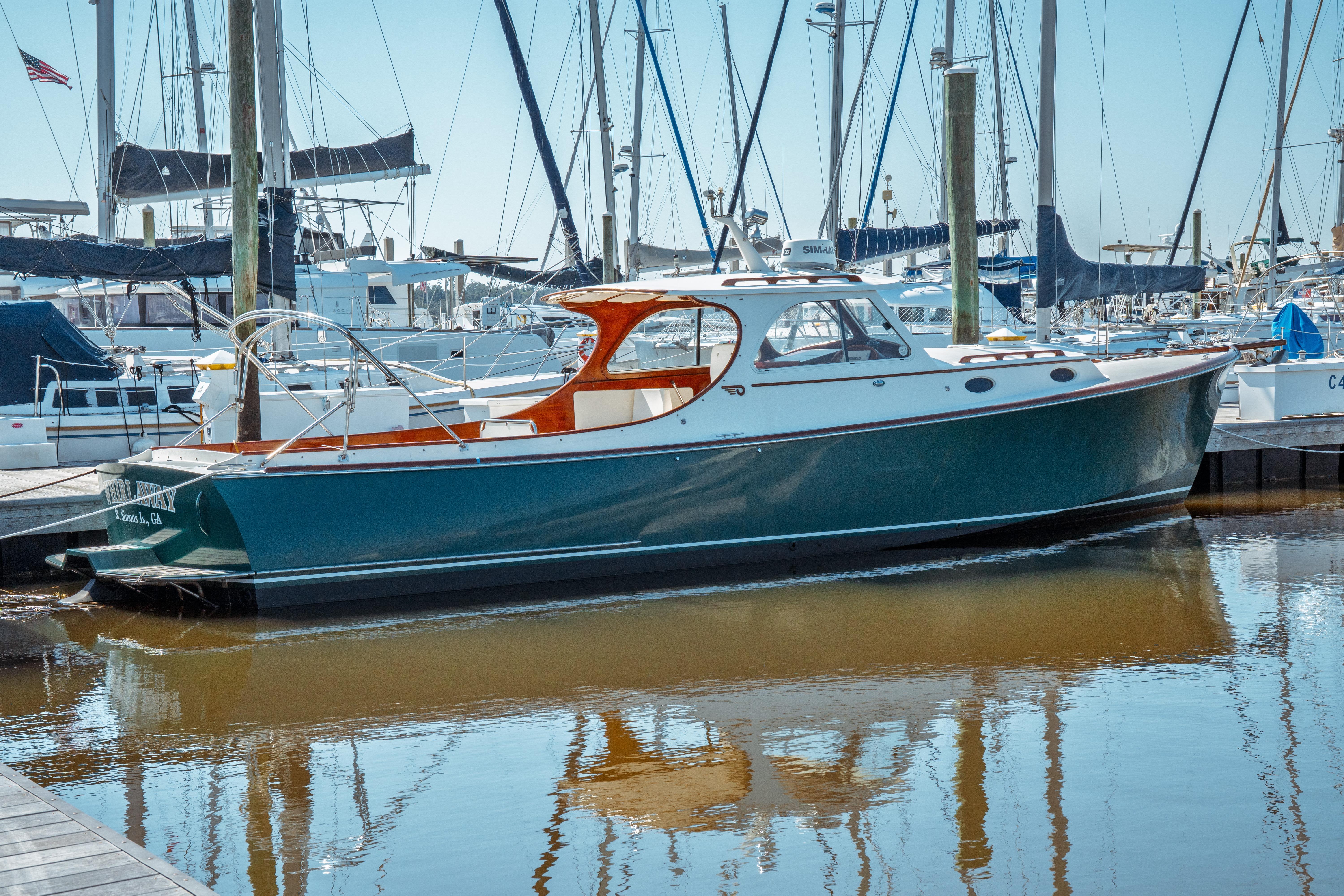 2000 Hinckley Picnic Boat Classic Downeast