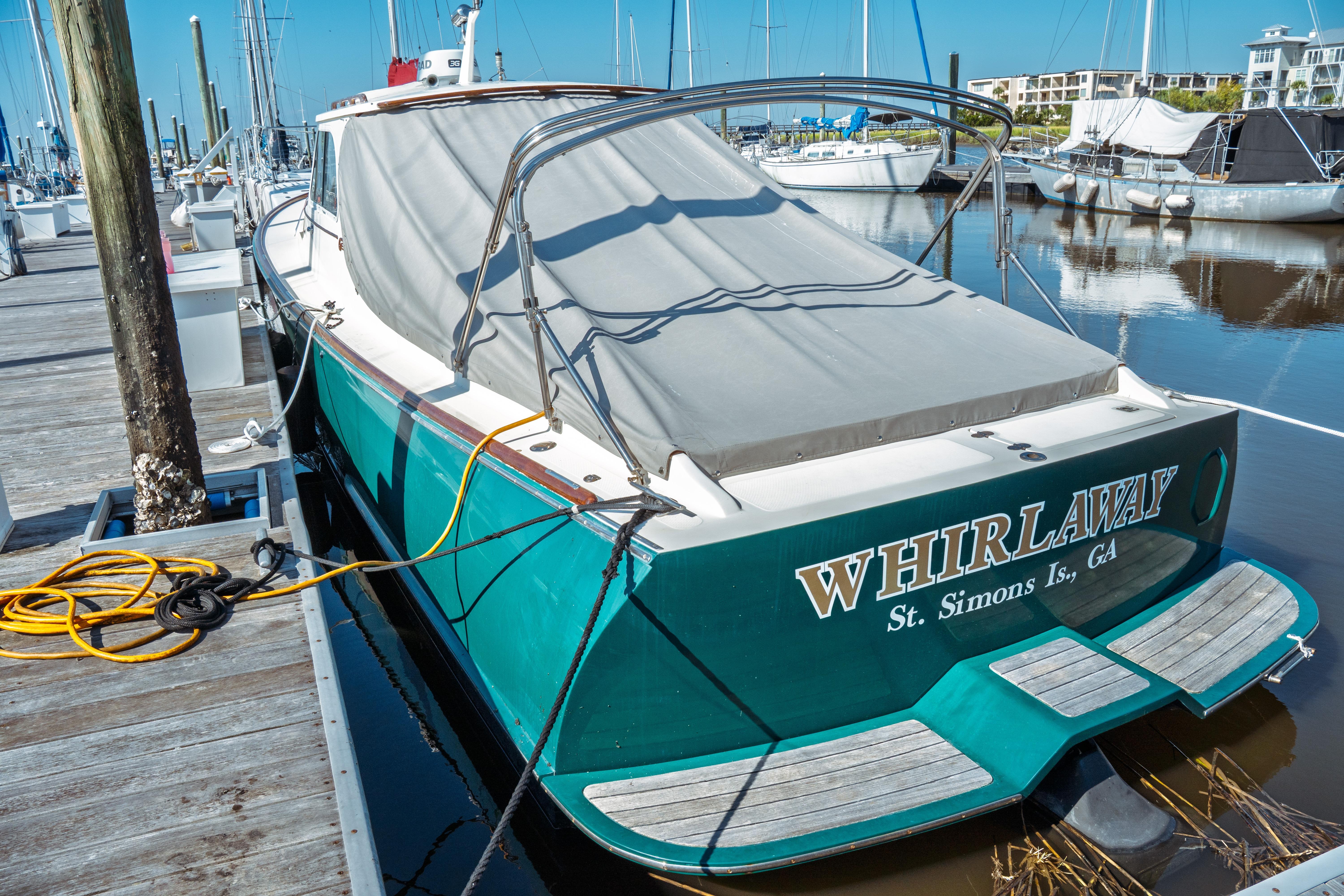 2000 Hinckley Picnic Boat Classic Downeast