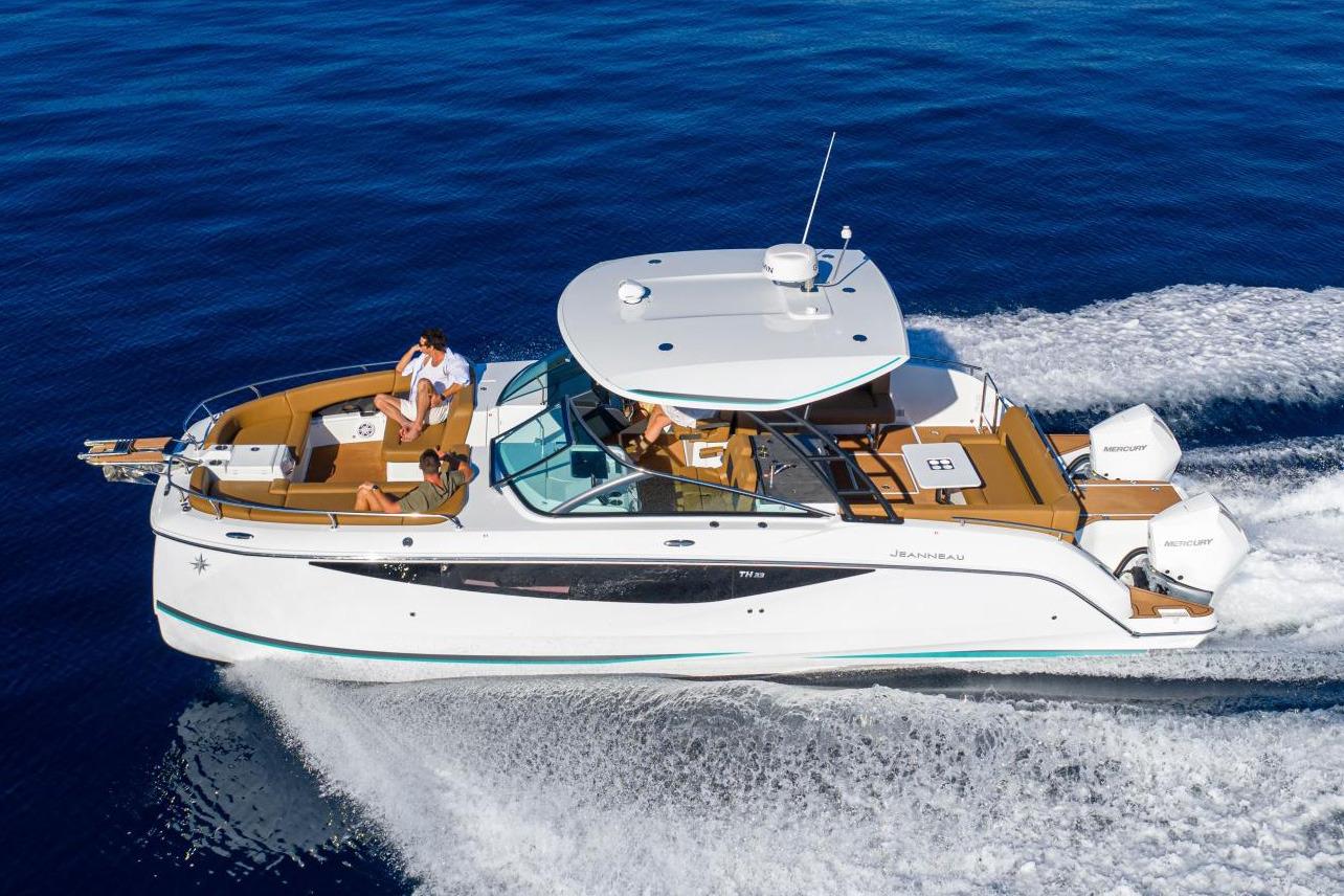 2026 Jeanneau TH33 Boat