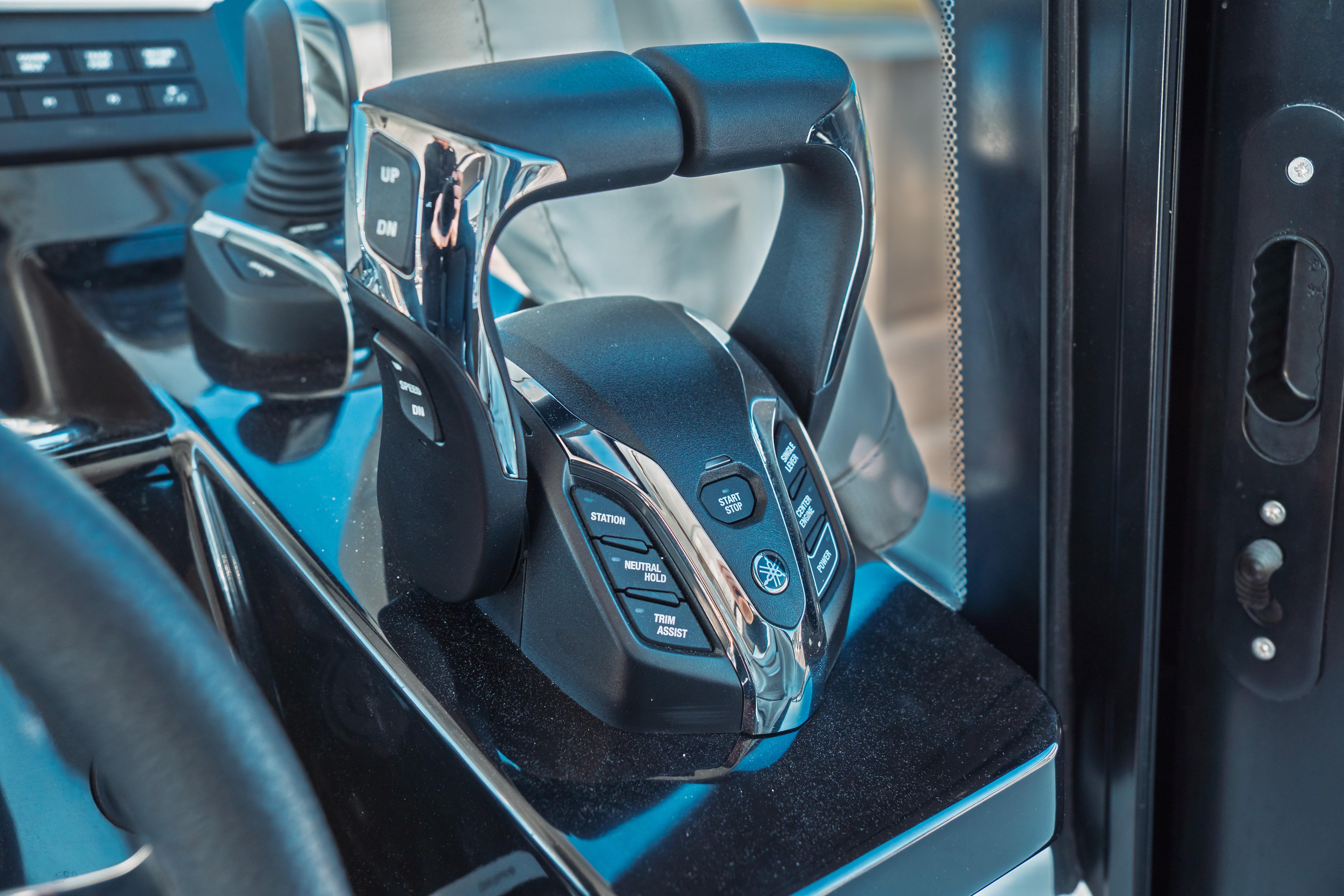 2025 Jeanneau Nc 895 Series 2 Cruisers