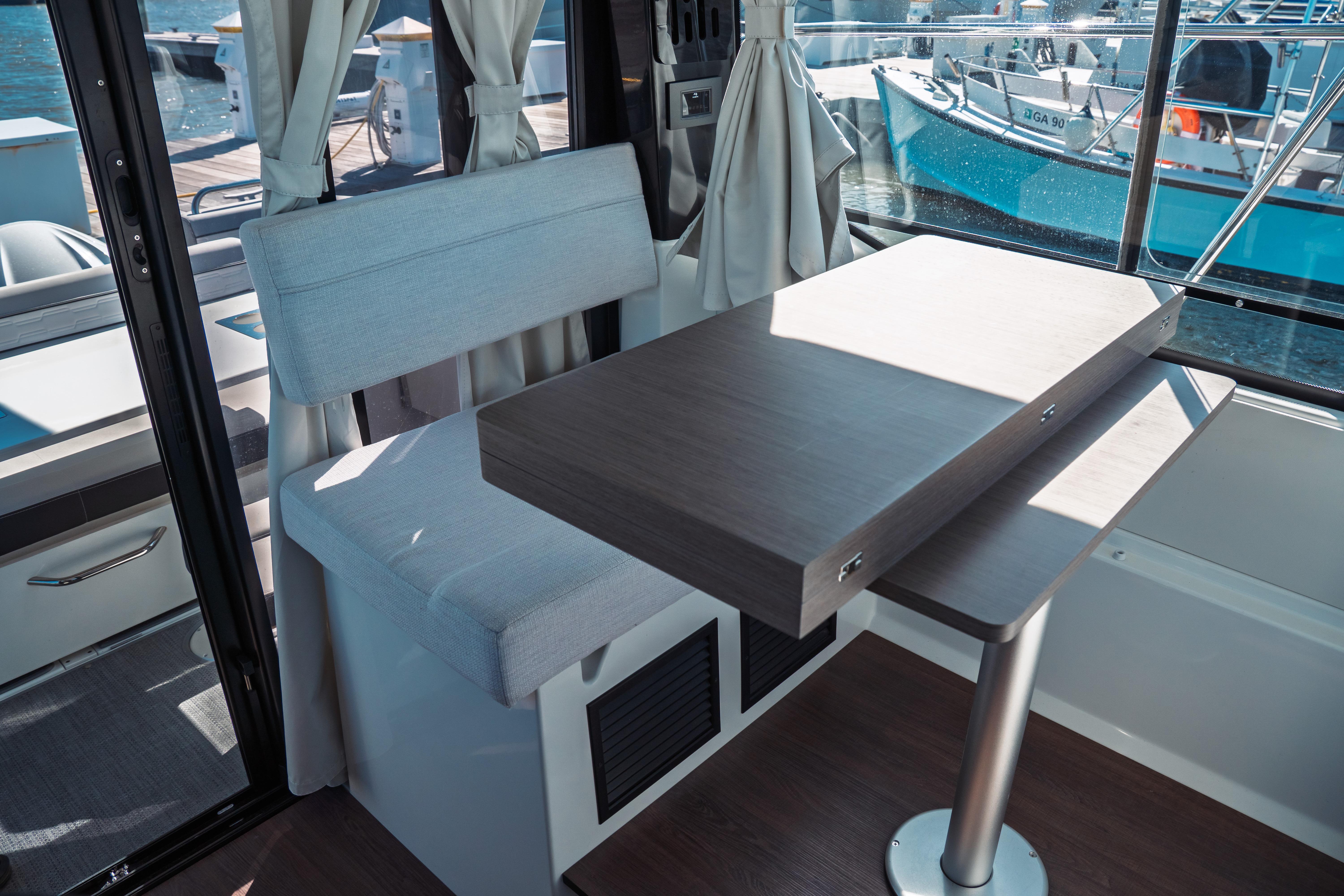 2025 Jeanneau Nc 895 Series 2 Cruisers