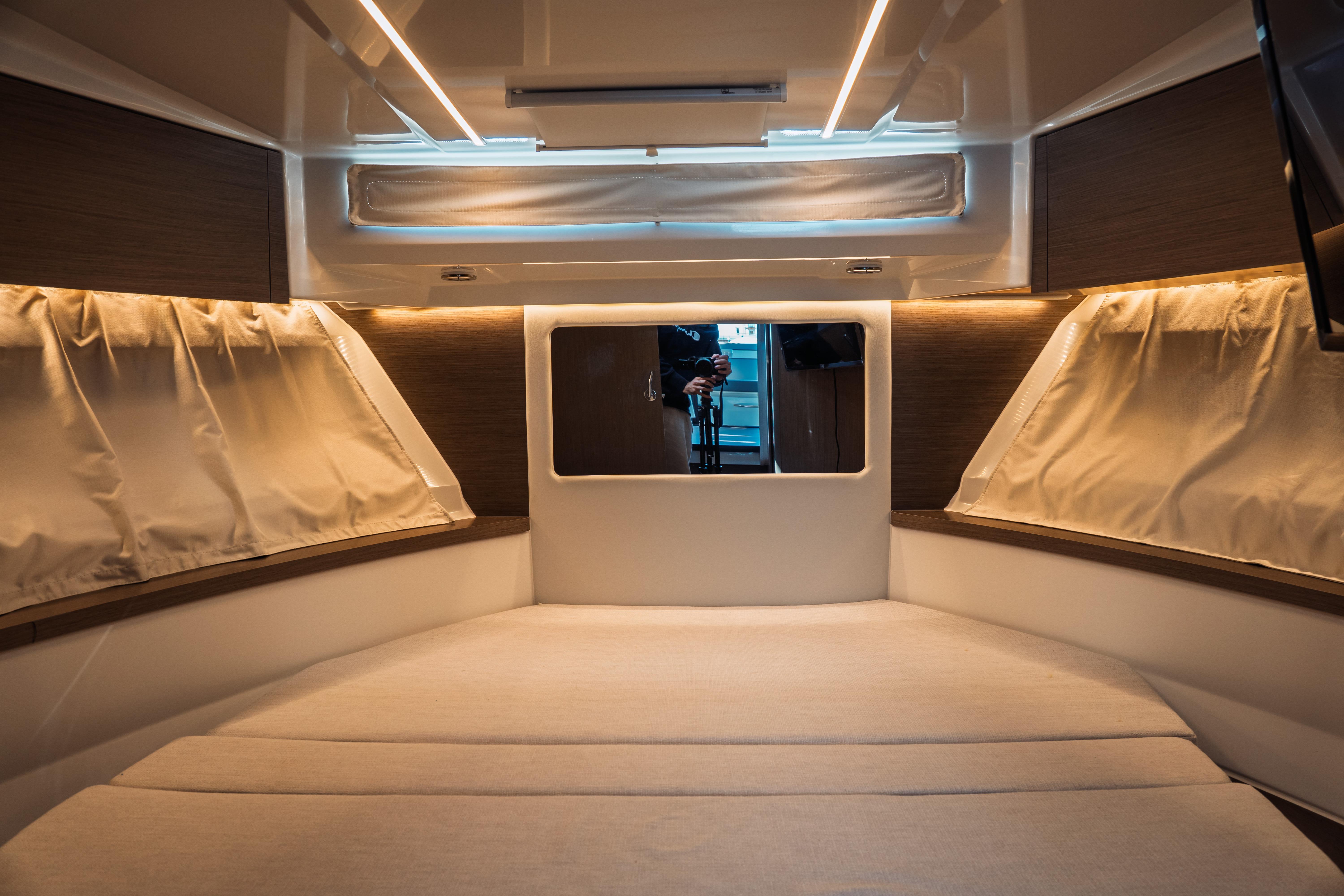 2025 Jeanneau Nc 895 Series 2 Cruisers