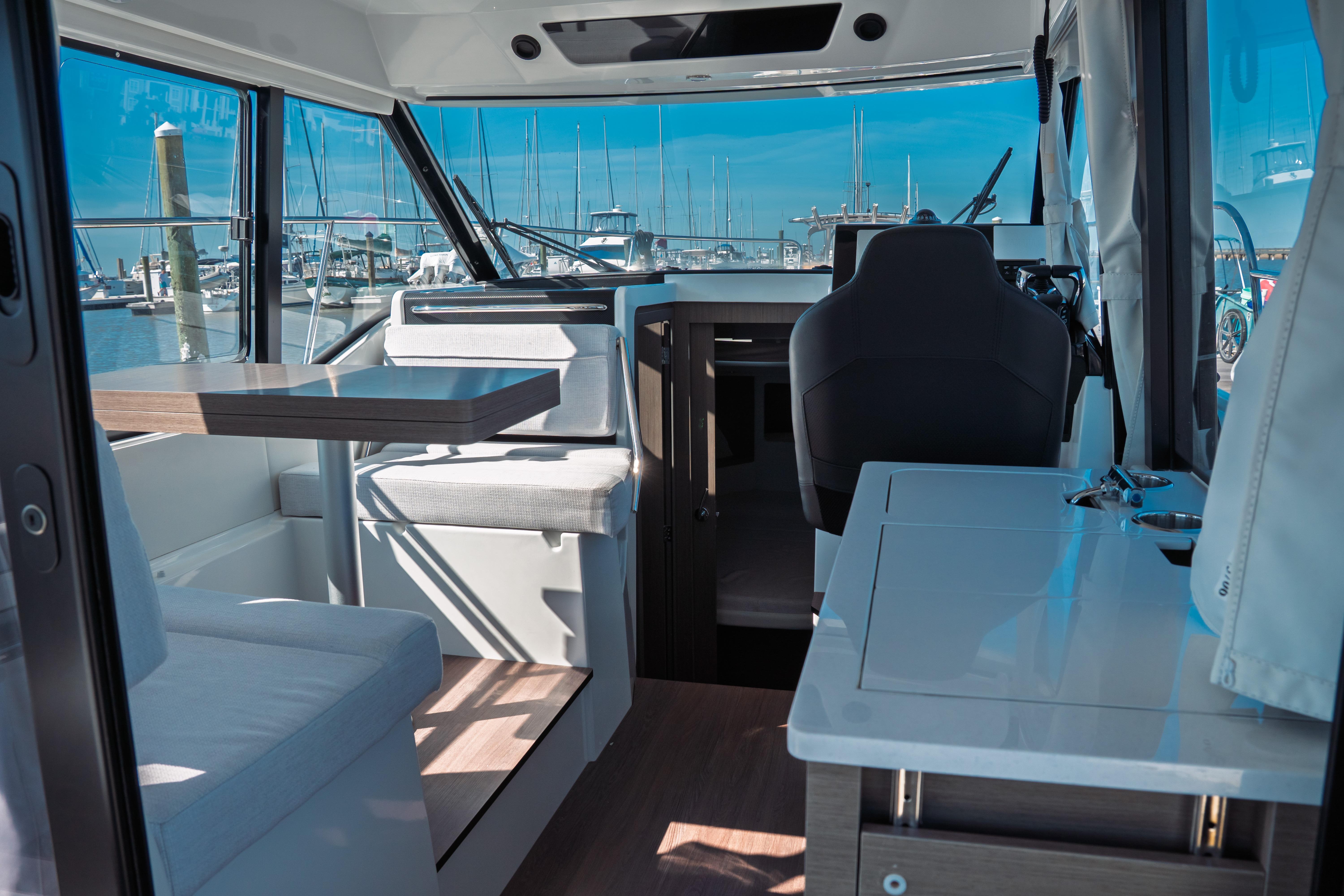 2025 Jeanneau Nc 895 Series 2 Cruisers
