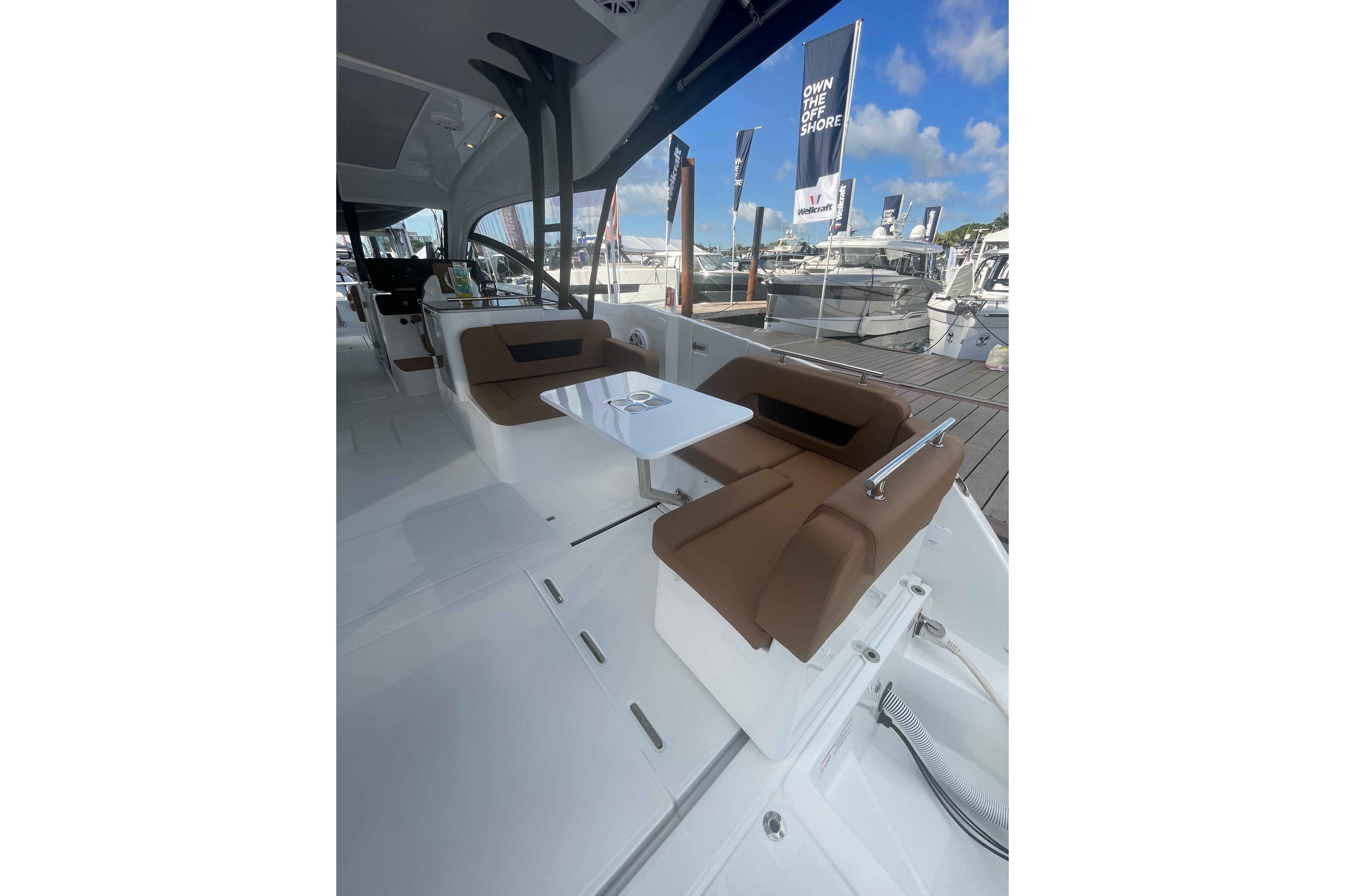 2026 Jeanneau TH38 Boat