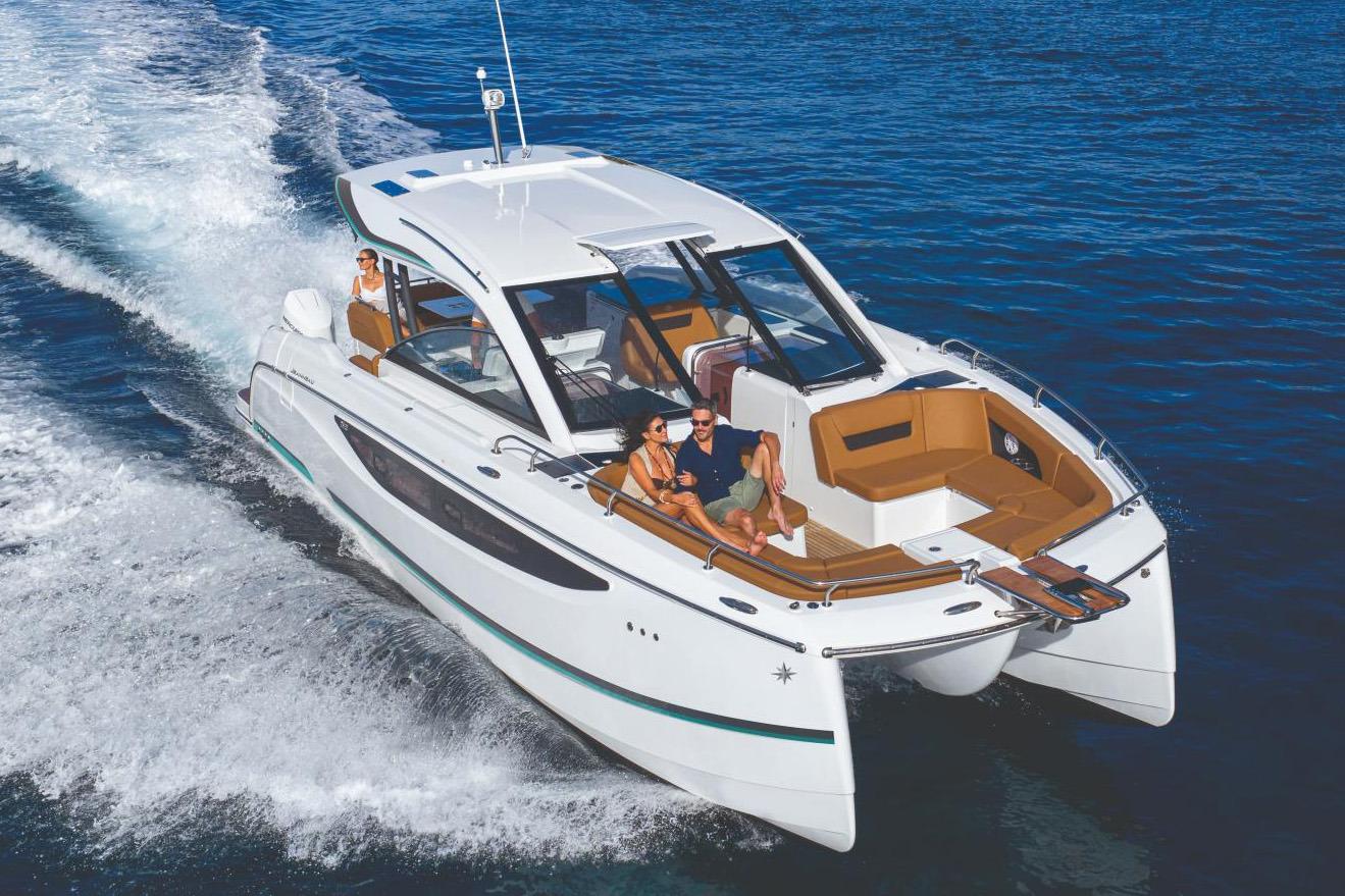 2026 Jeanneau TH38 Boat
