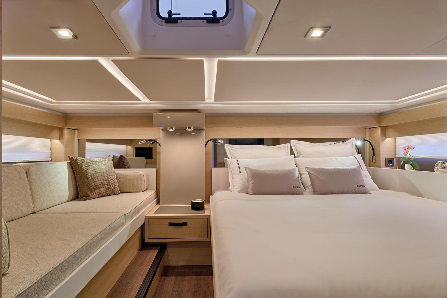 2026 Jeanneau Db/43 Ob Express Cruiser