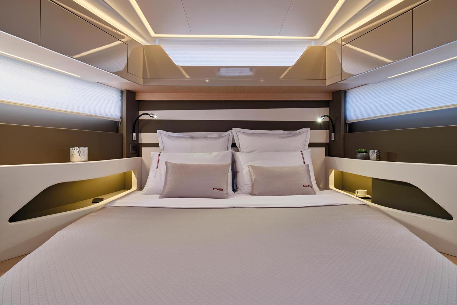 2026 Jeanneau Db/43 Ob Express Cruiser
