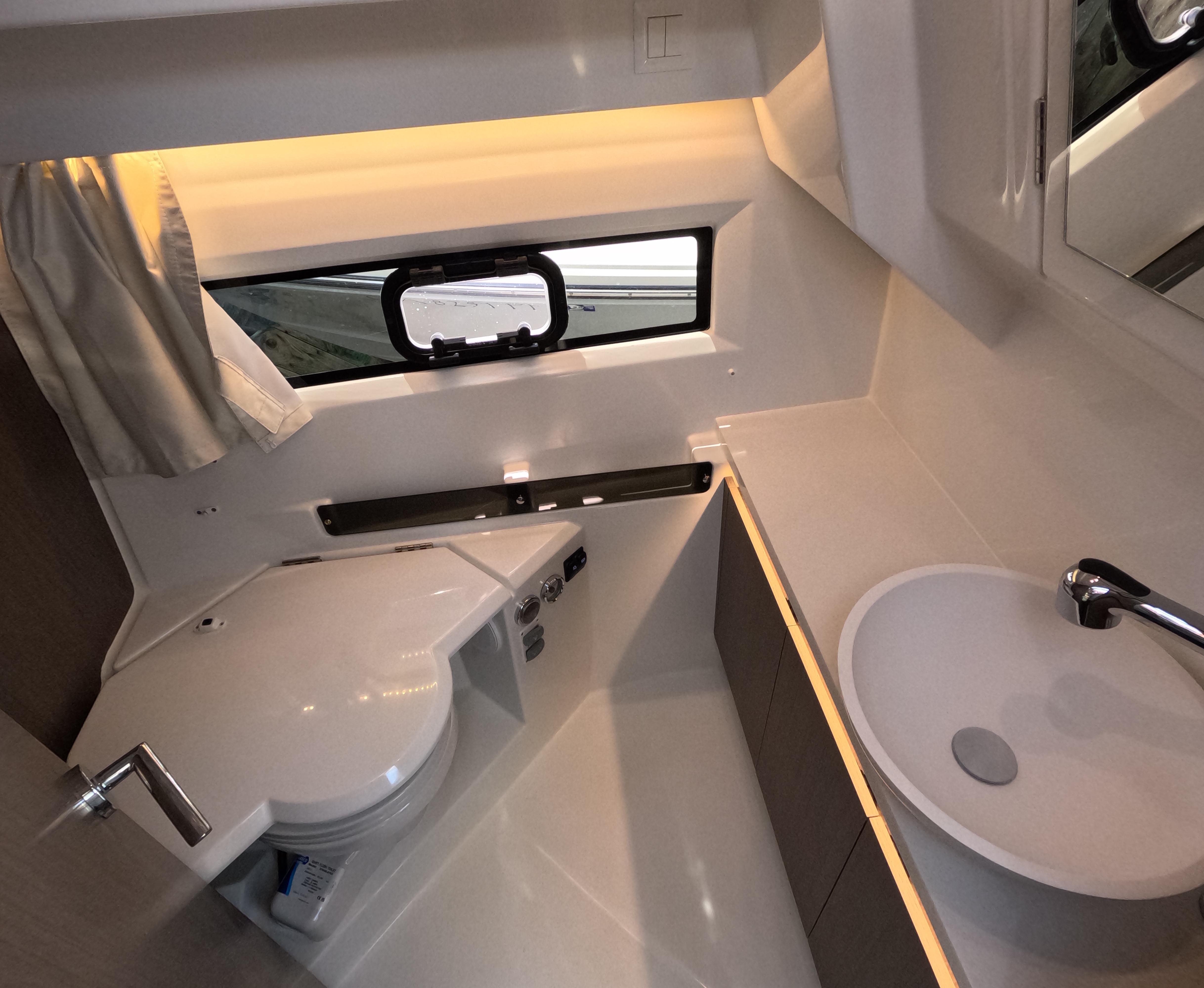 2025 Jeanneau Nc Weekender 895 Series 2 Cruisers
