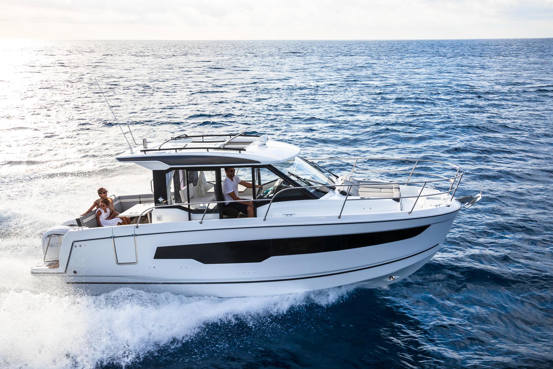 2025 Jeanneau Nc Weekender 895 Series 2 Cruisers