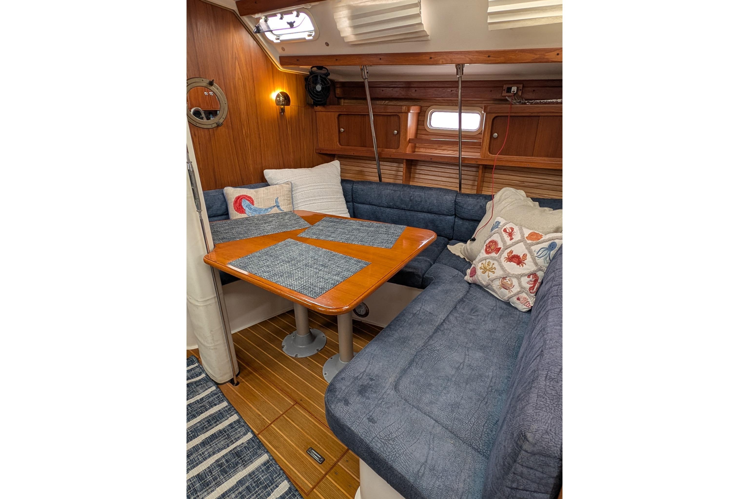 1998 Catalina 400 Cruisers