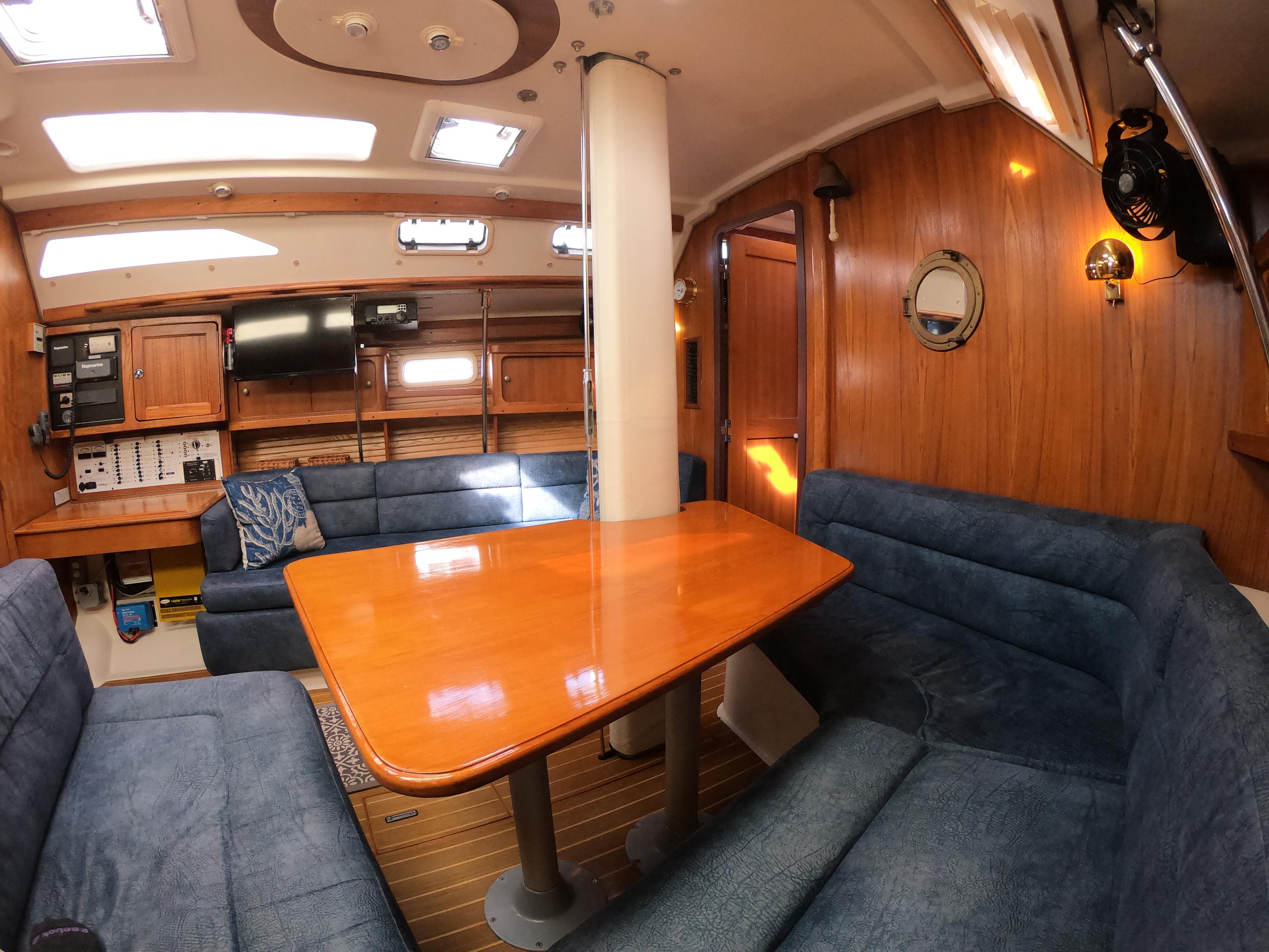 1998 Catalina 400 Cruisers