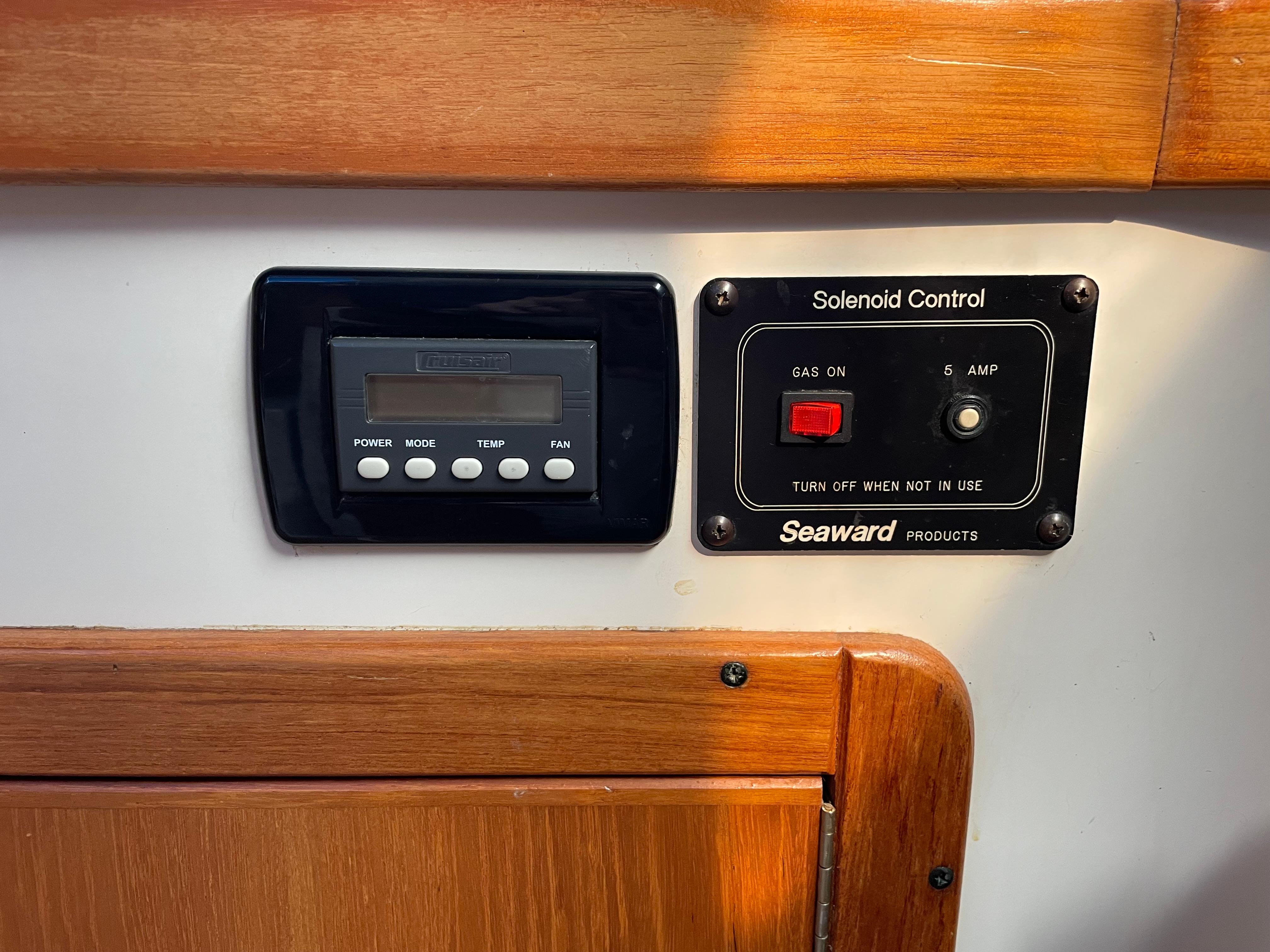 1998 Catalina 400 Cruisers