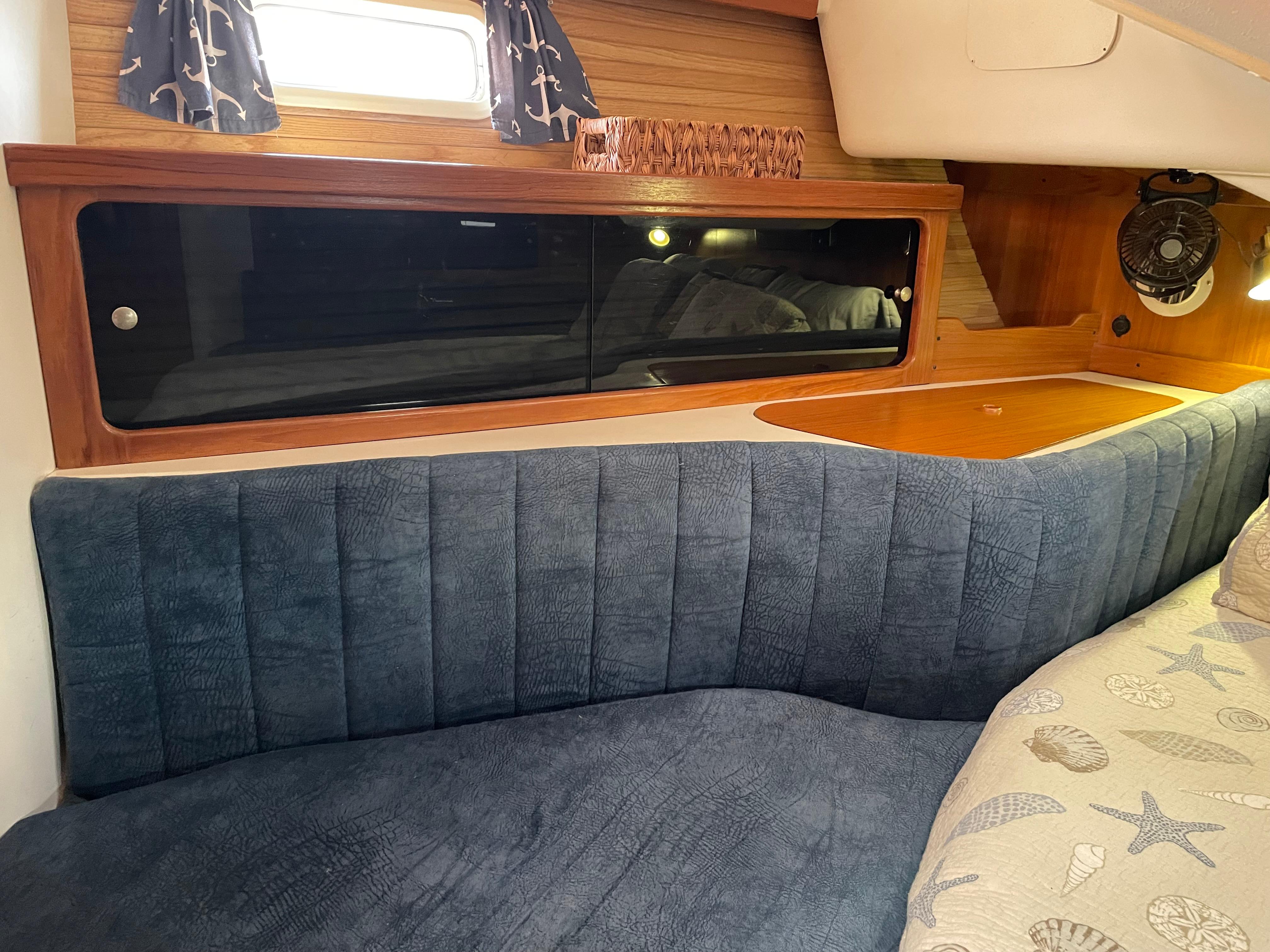 1998 Catalina 400 Cruisers