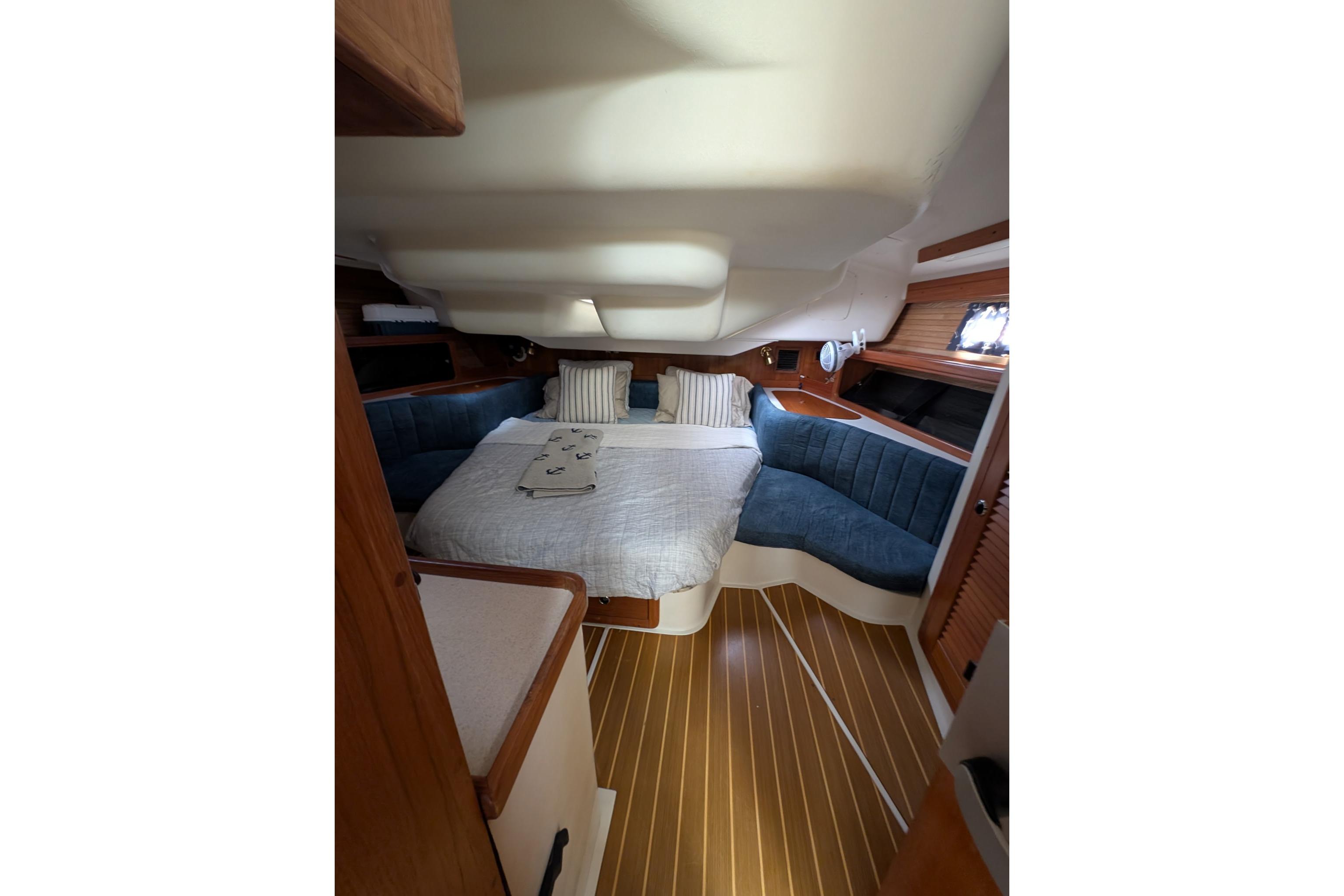 1998 Catalina 400 Cruisers
