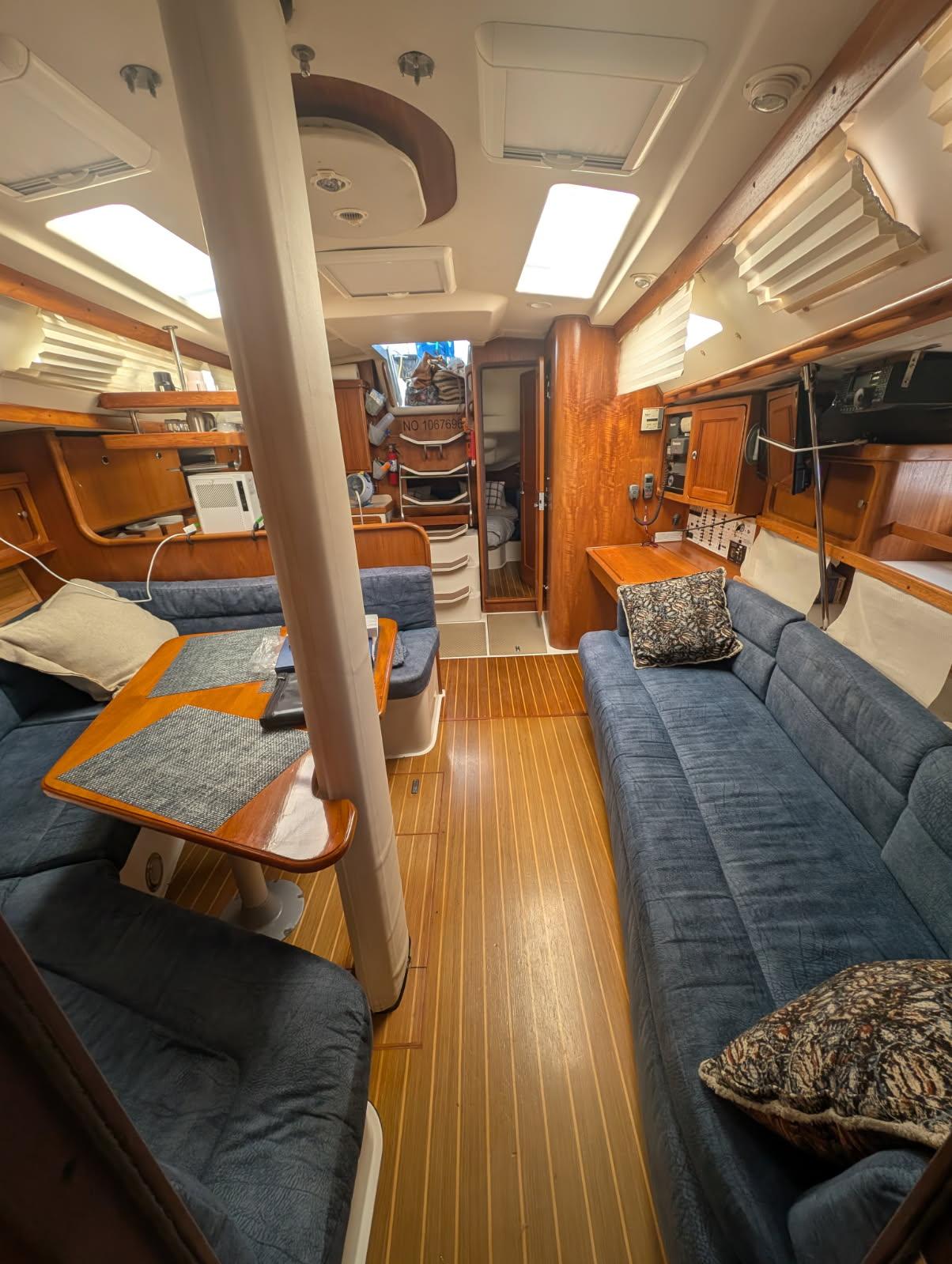1998 Catalina 400 Cruisers