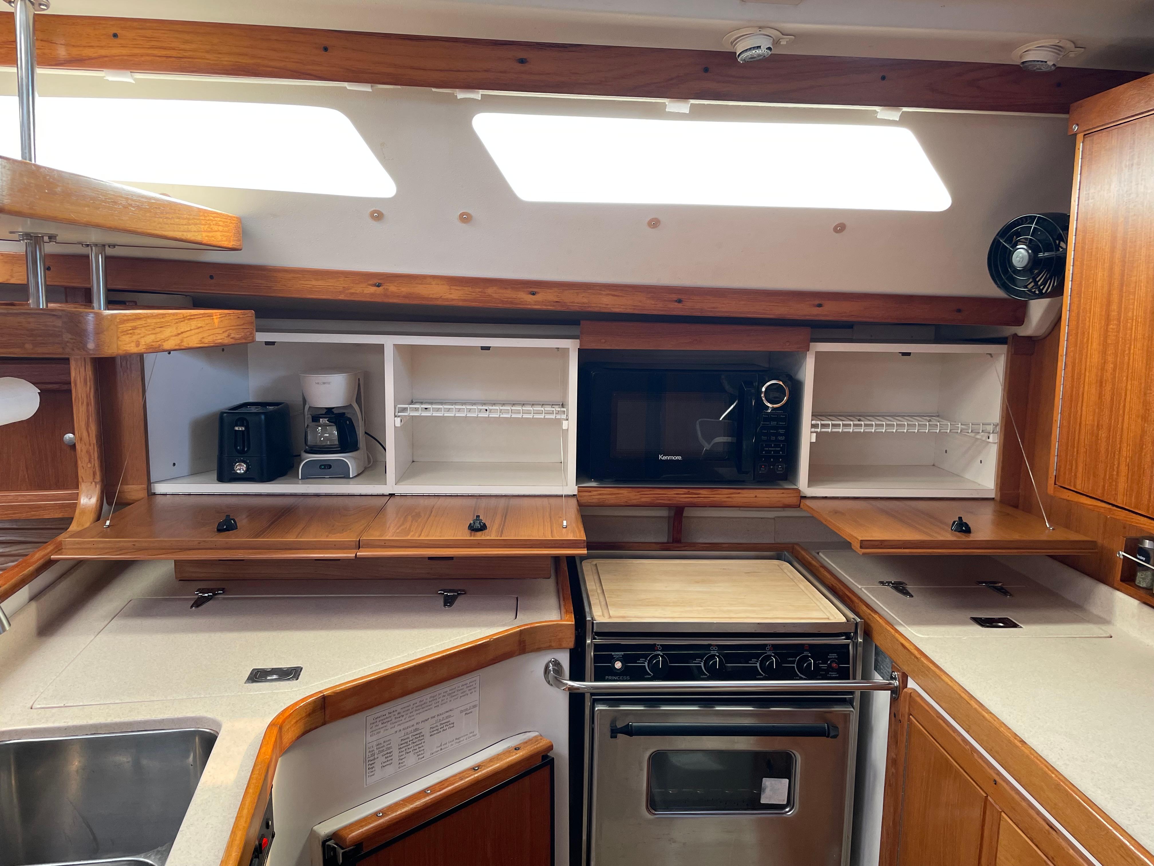 1998 Catalina 400 Cruisers