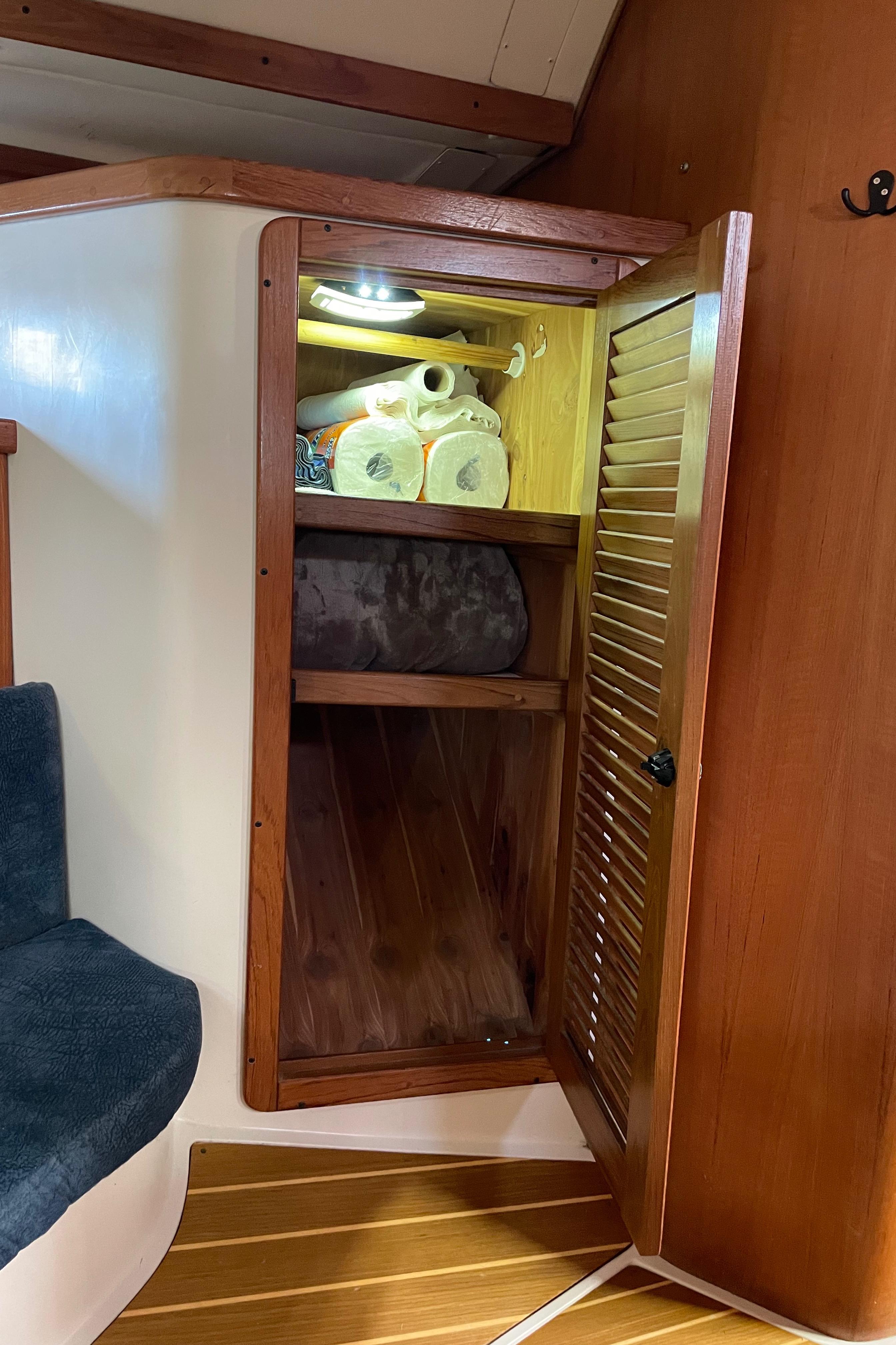 1998 Catalina 400 Cruisers