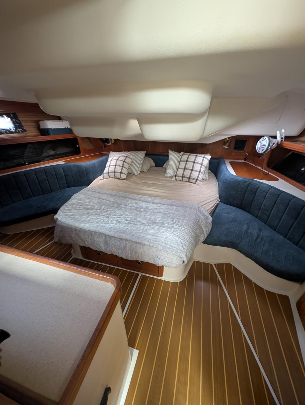 1998 Catalina 400 Cruisers