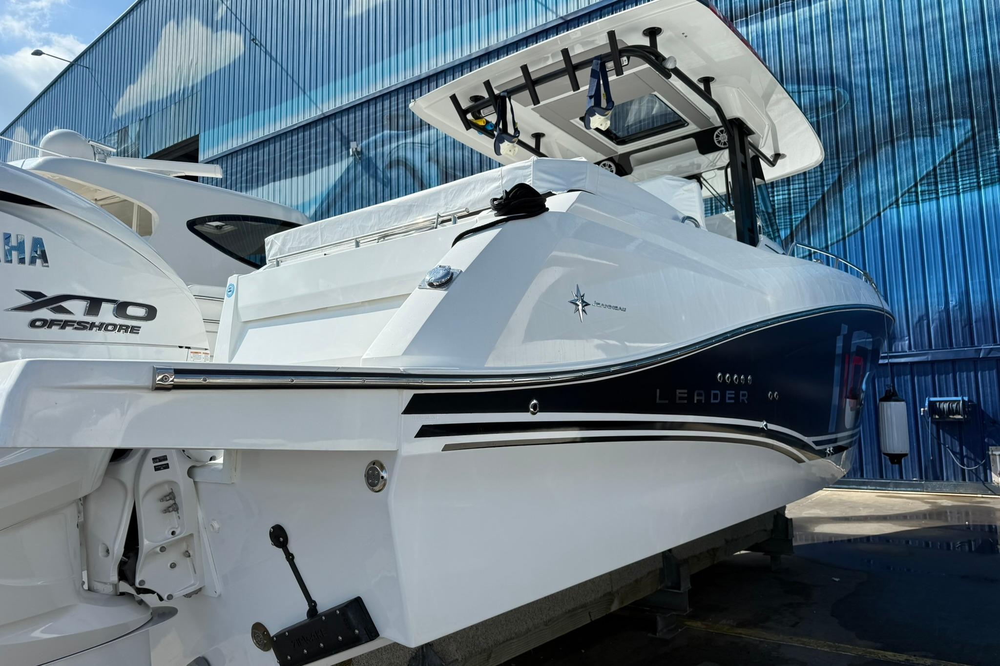 2024 Jeanneau Leader 10.5 CC Boat