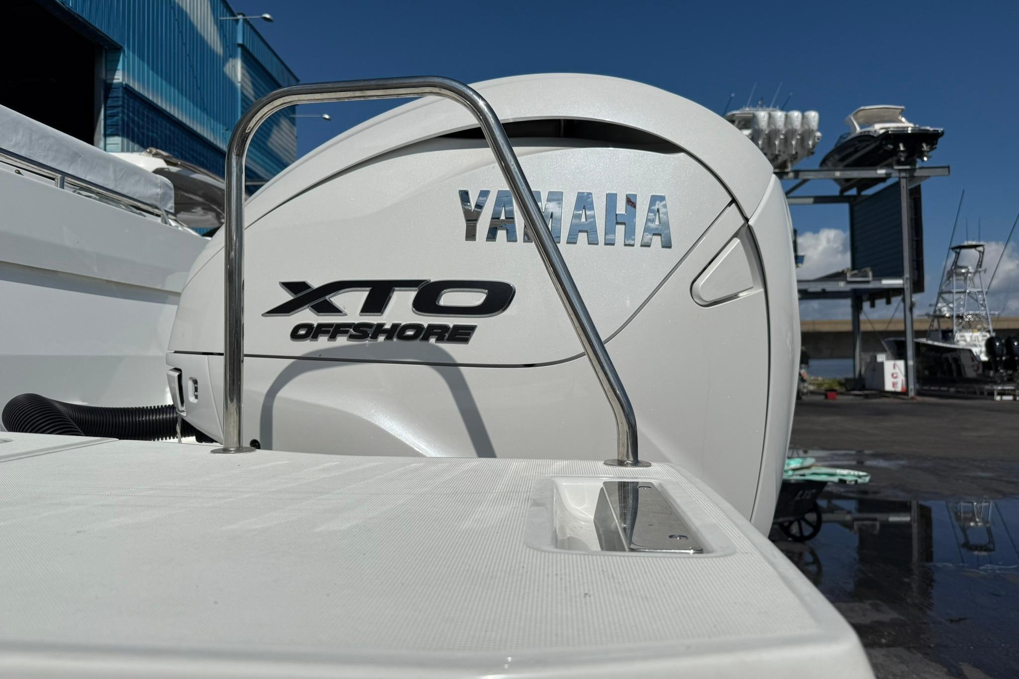 2024 Jeanneau Leader 10.5 CC Boat