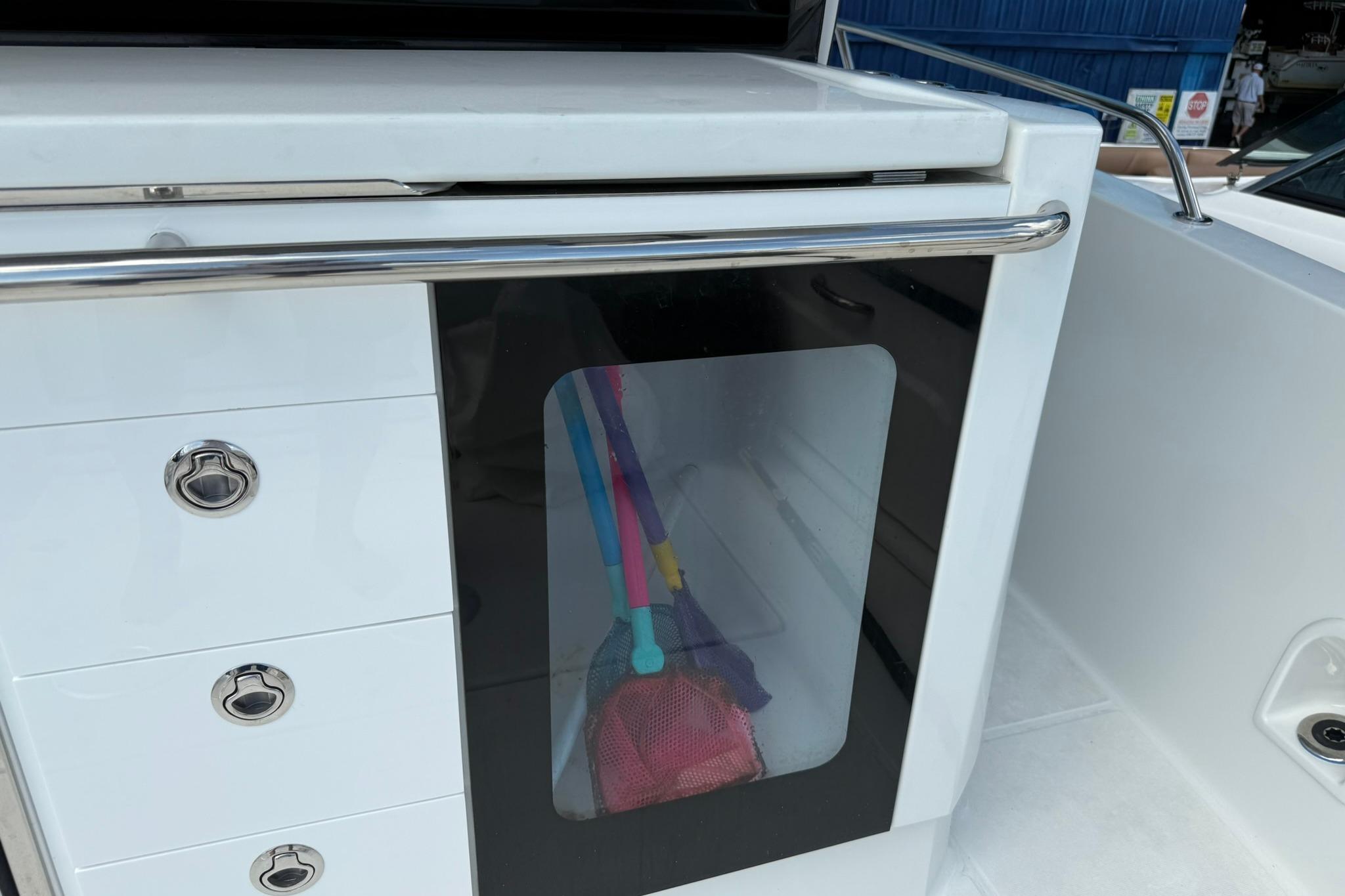 2024 Jeanneau Leader 10.5 CC Boat