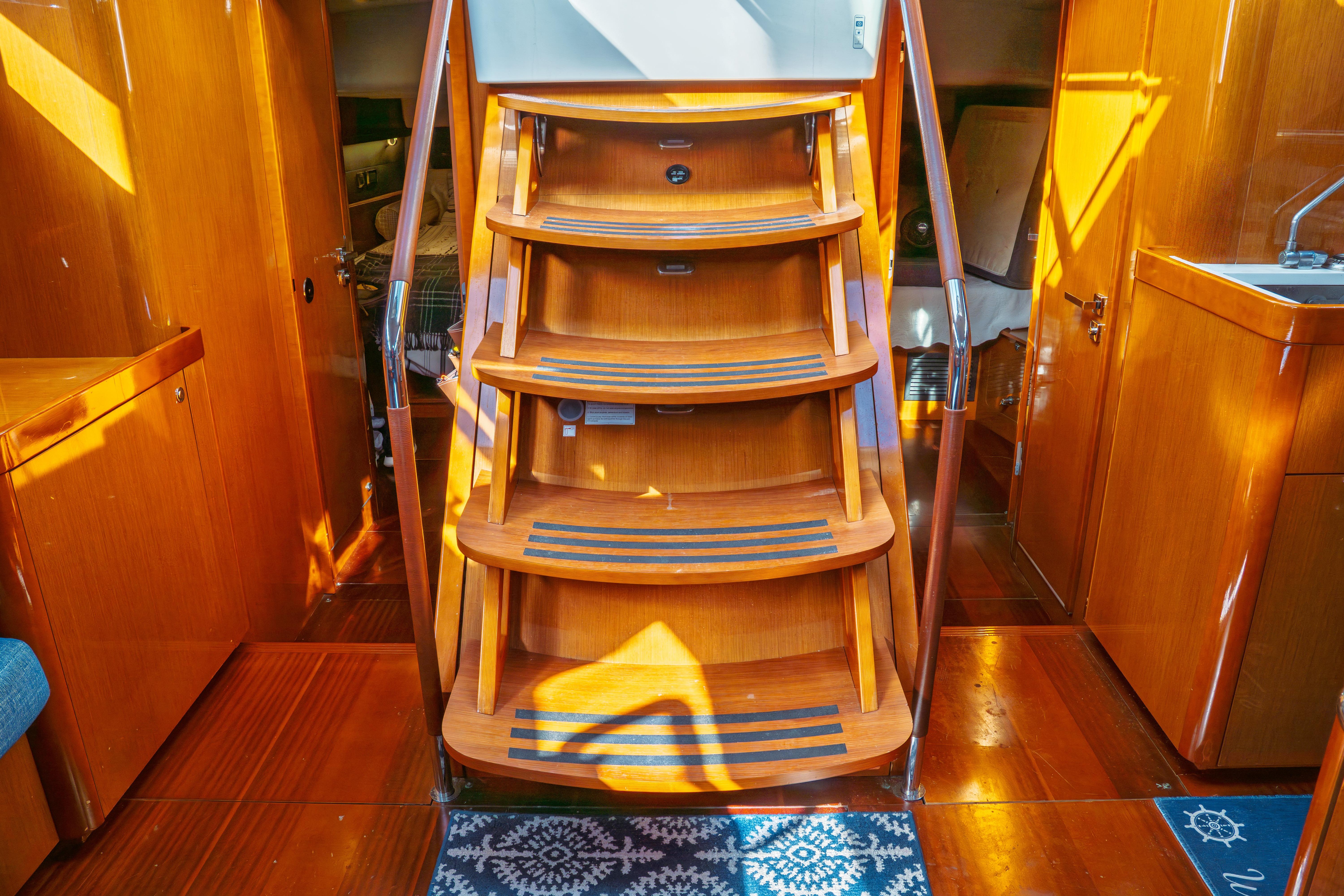 2016 Beneteau Oceanis 60 Boat