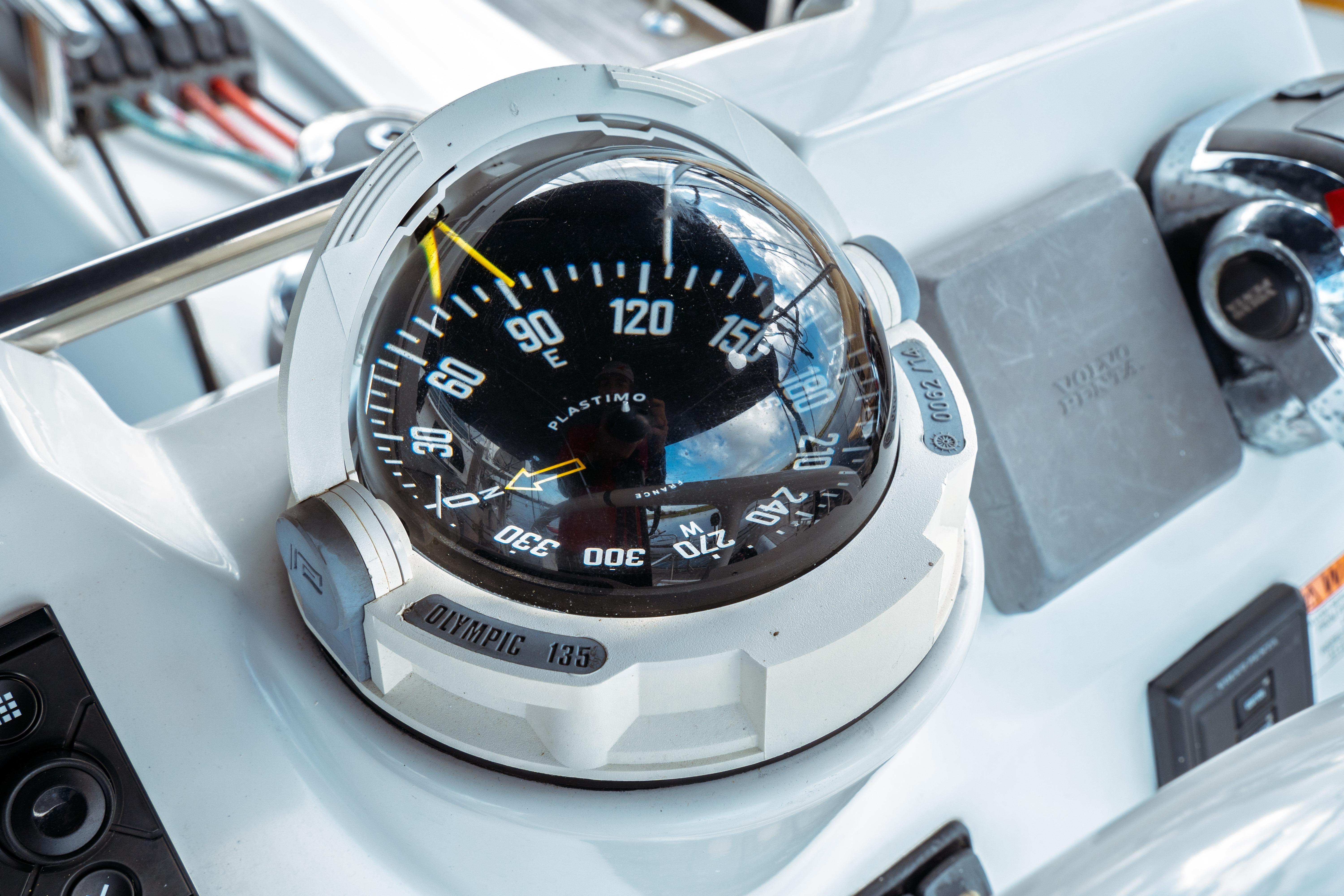 2016 Beneteau Oceanis 60 Boat
