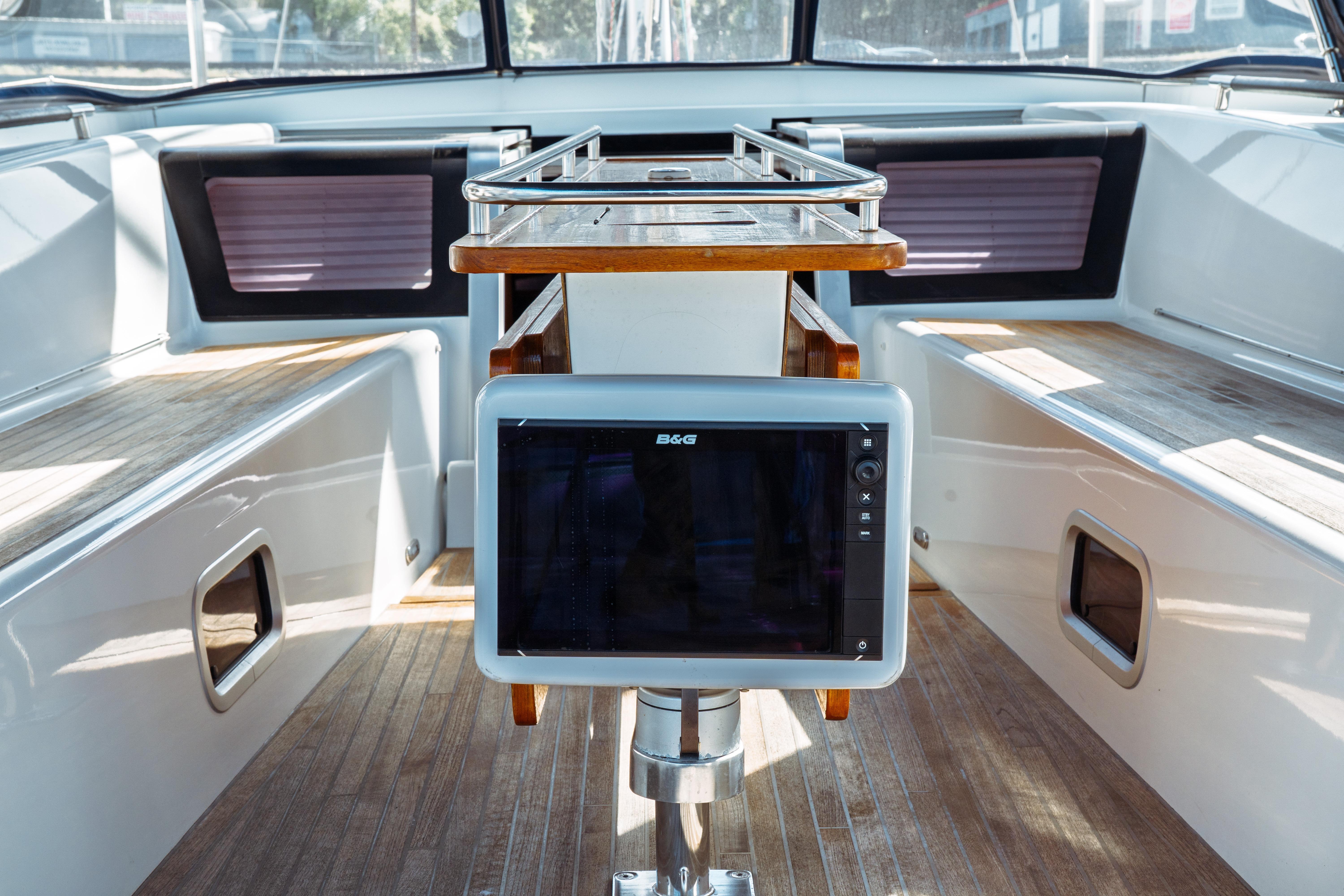 2016 Beneteau Oceanis 60 Boat