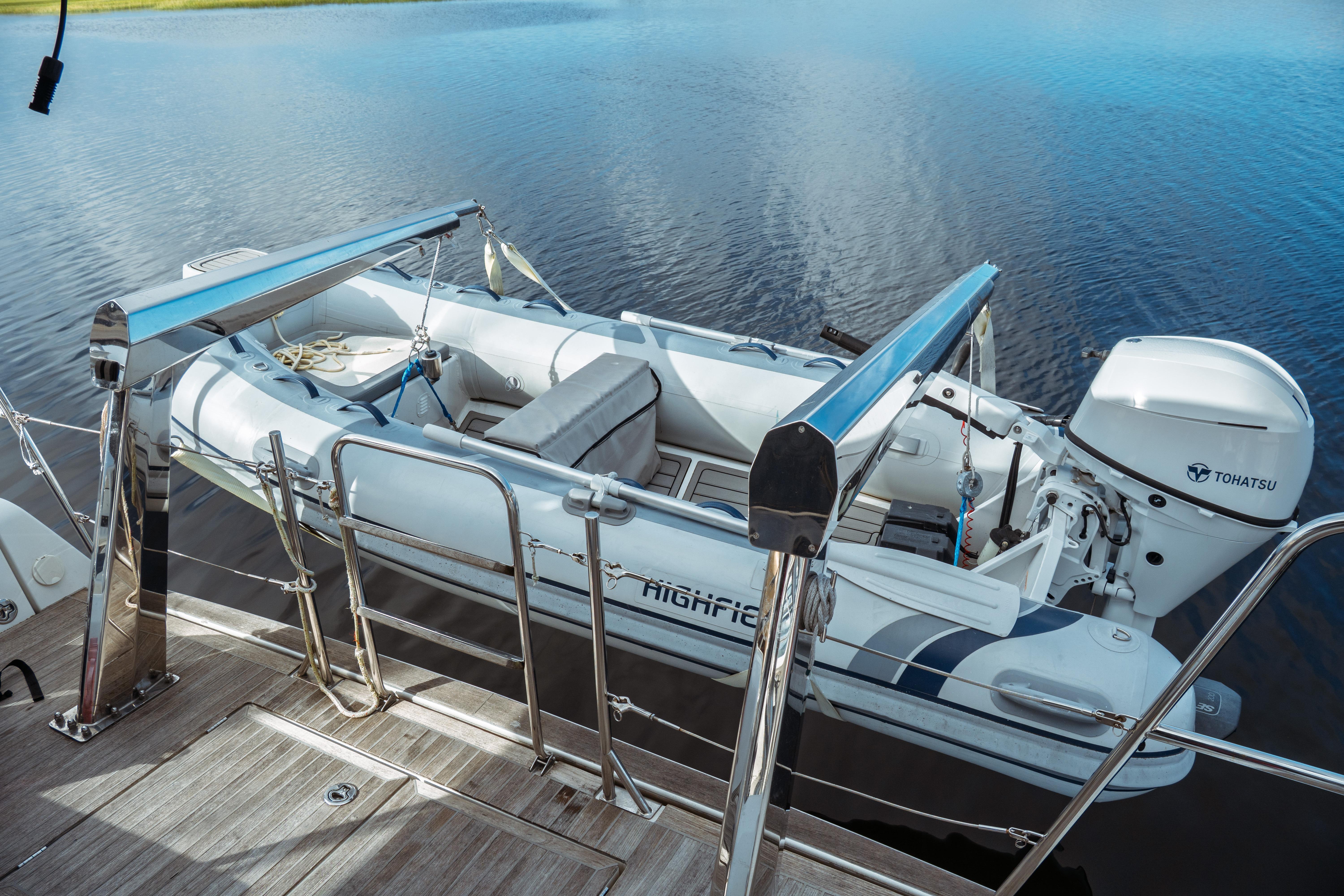 2016 Beneteau Oceanis 60 Boat