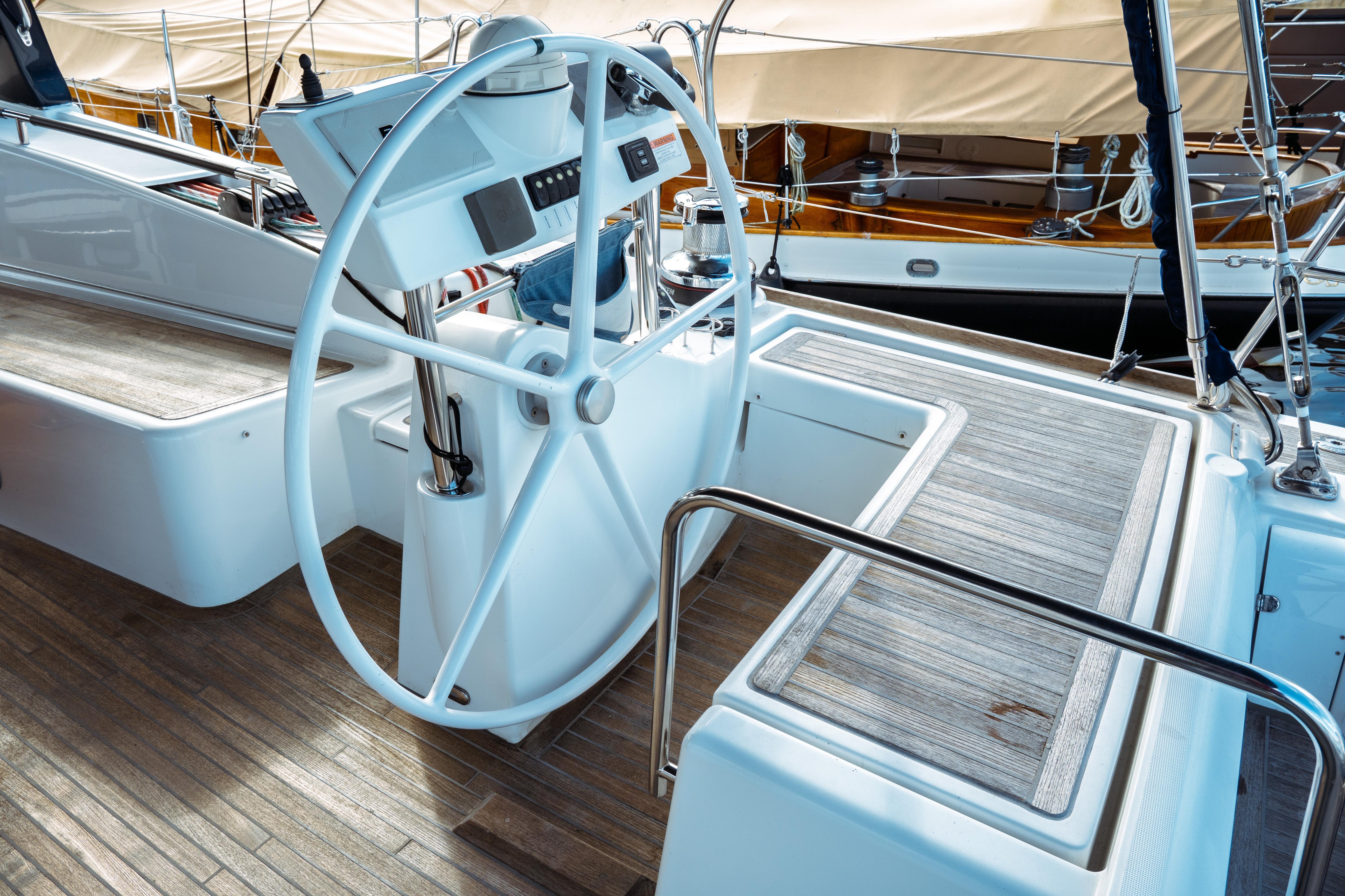 2016 Beneteau Oceanis 60 Boat