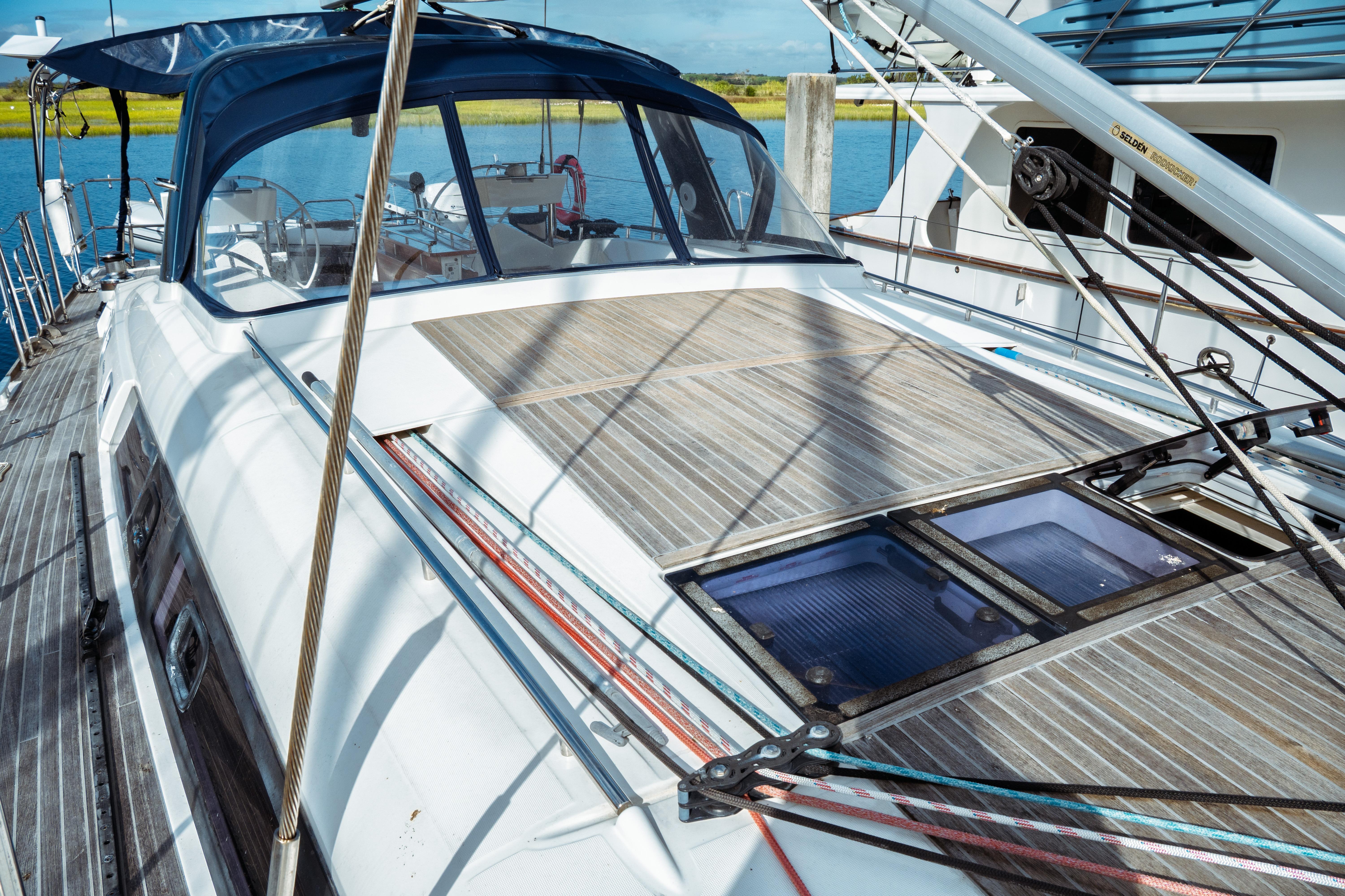 2016 Beneteau Oceanis 60 Boat