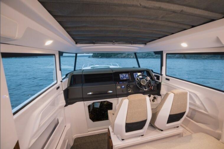 2027 Axopar 38 Cross Cabin Pilothouse