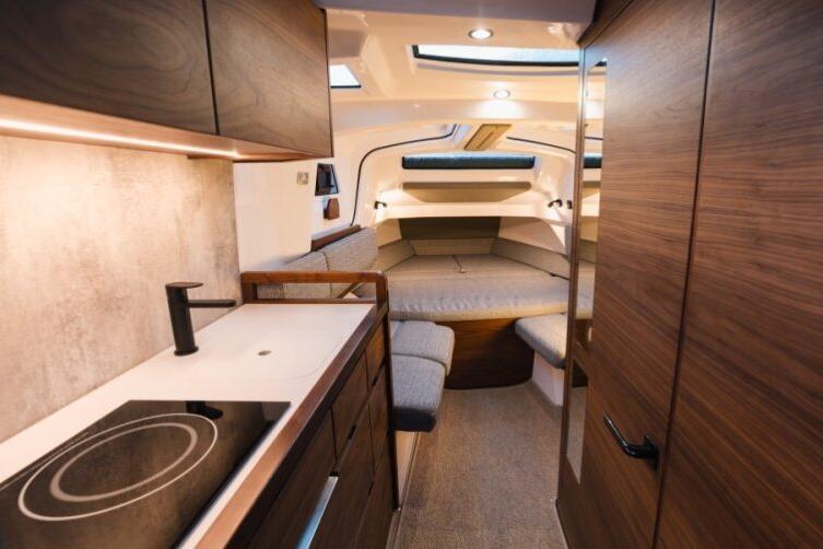 2027 Axopar 38 Cross Cabin Pilothouse