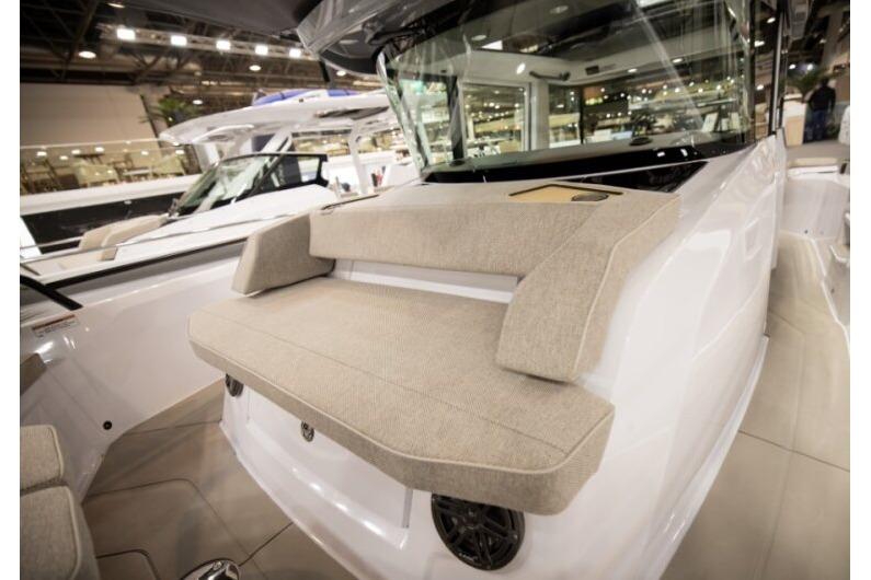 2027 Axopar 29 Xc Cross Cabin Walkarounds