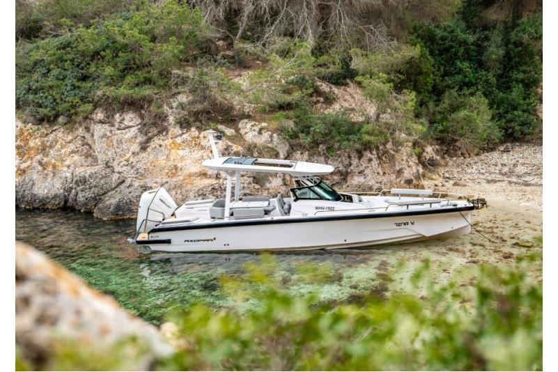 2027 Axopar 29 Sun-Top Freshwater Fishing