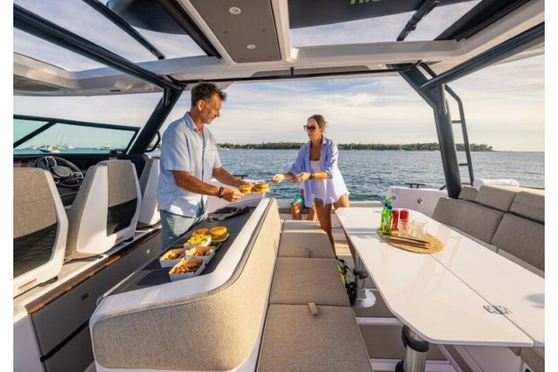 2027 Axopar 45 Sun-Top Sports Cruiser