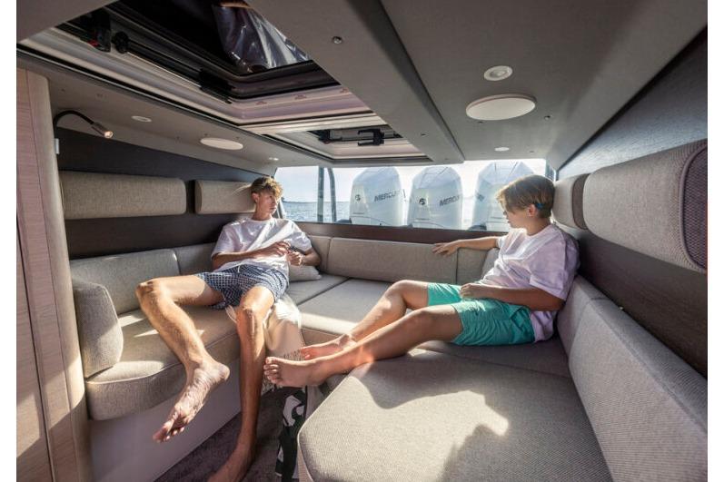 2027 Axopar 45 Sun-Top Sports Cruiser