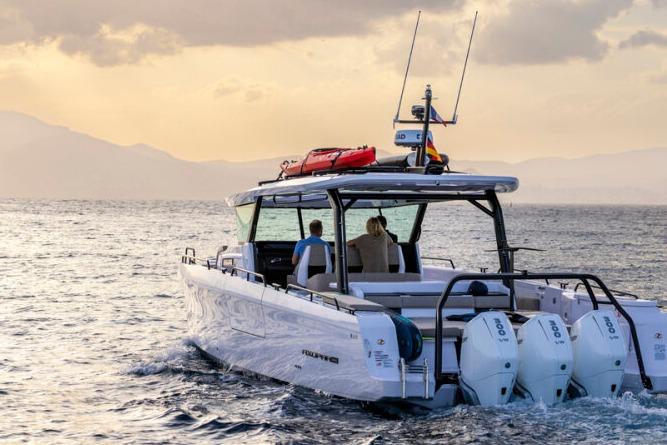 2027 Axopar 45 Cross Top Cruisers