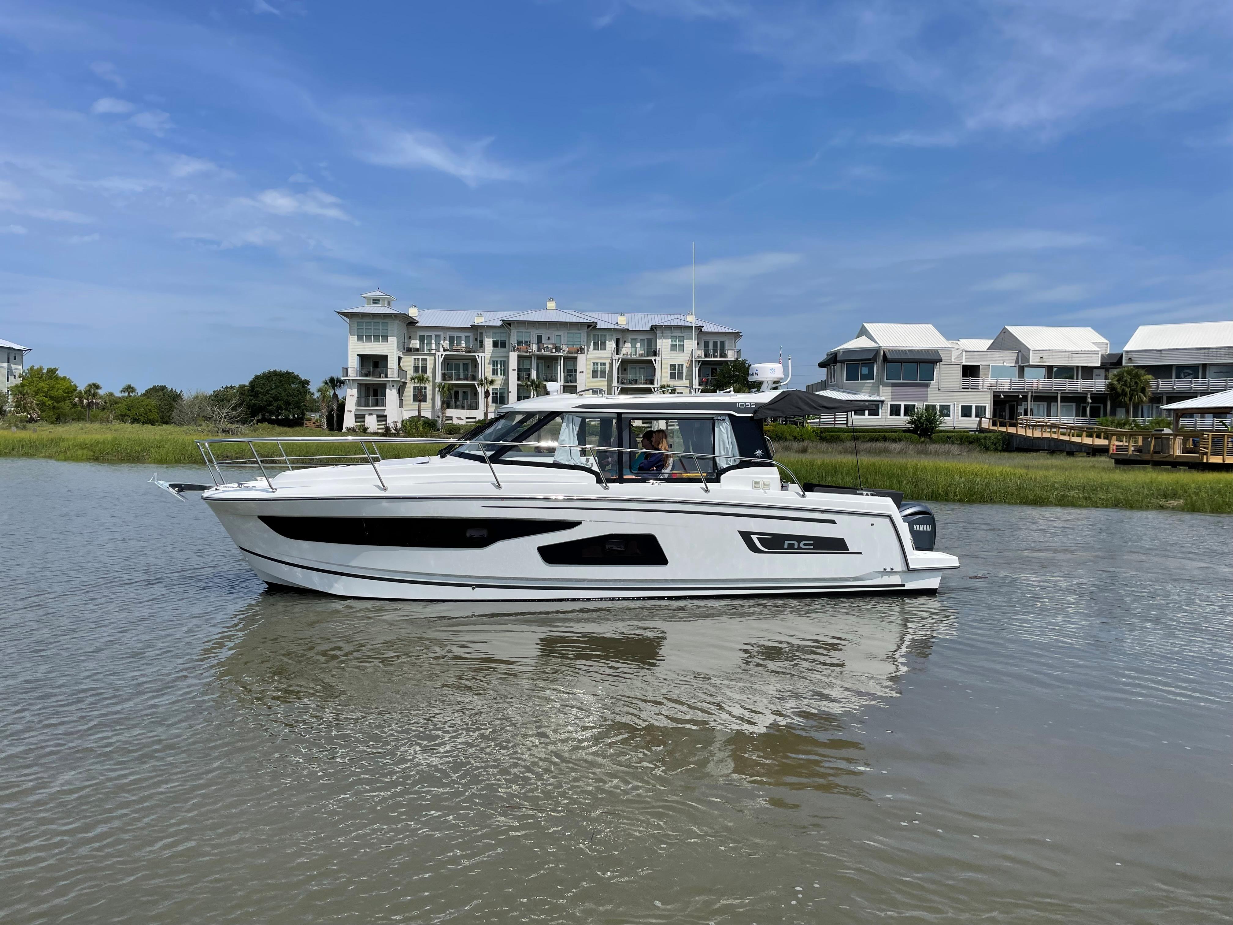 2022 Jeanneau Nc 1095 Cruisers