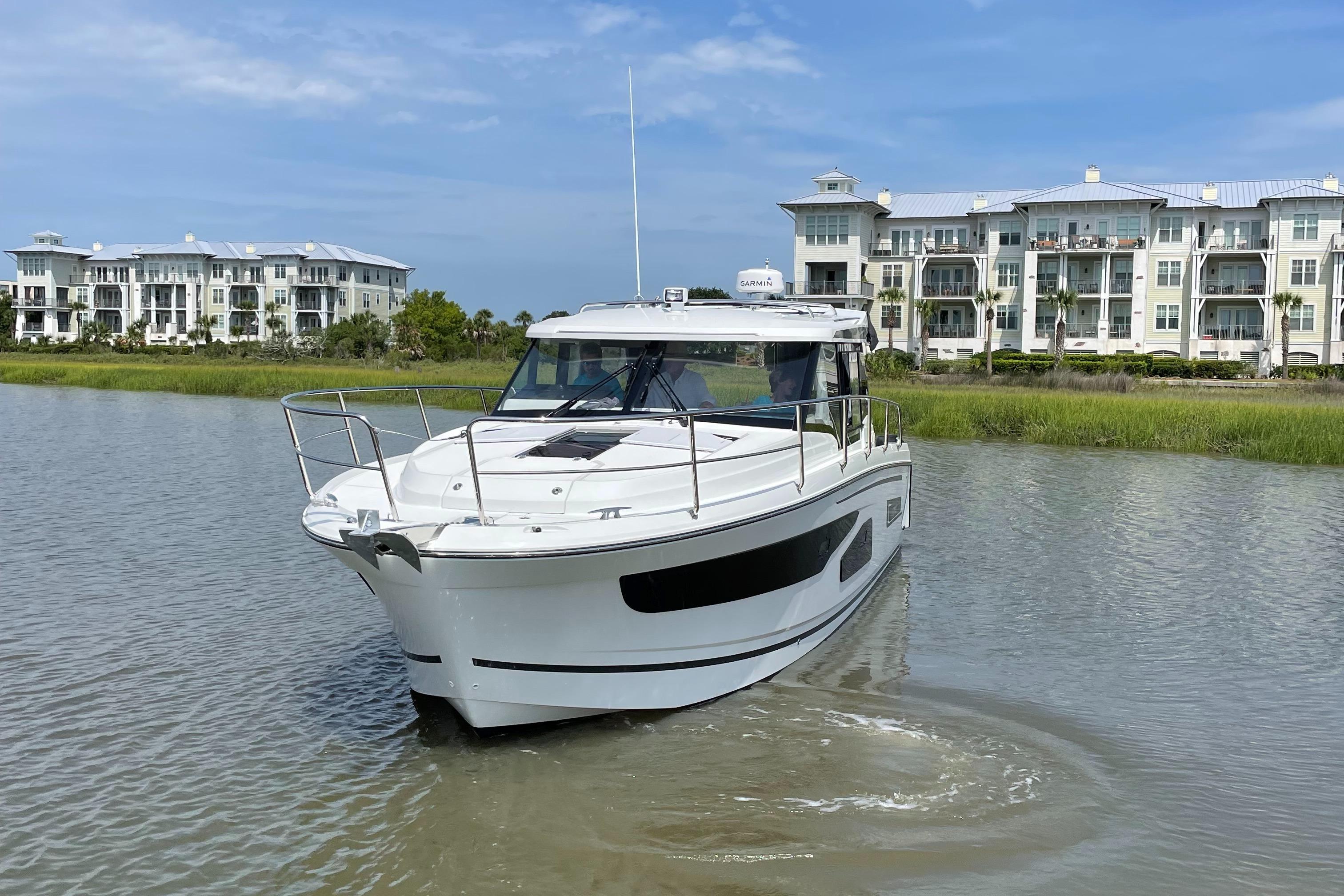 2022 Jeanneau Nc 1095 Cruisers